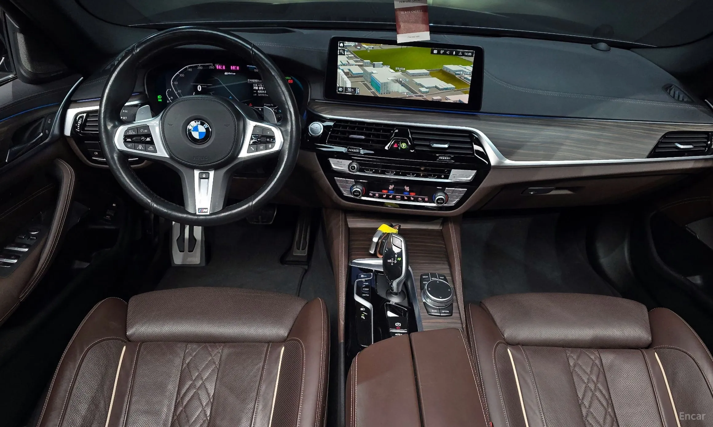 BMW 5 Series (G30) превью 7