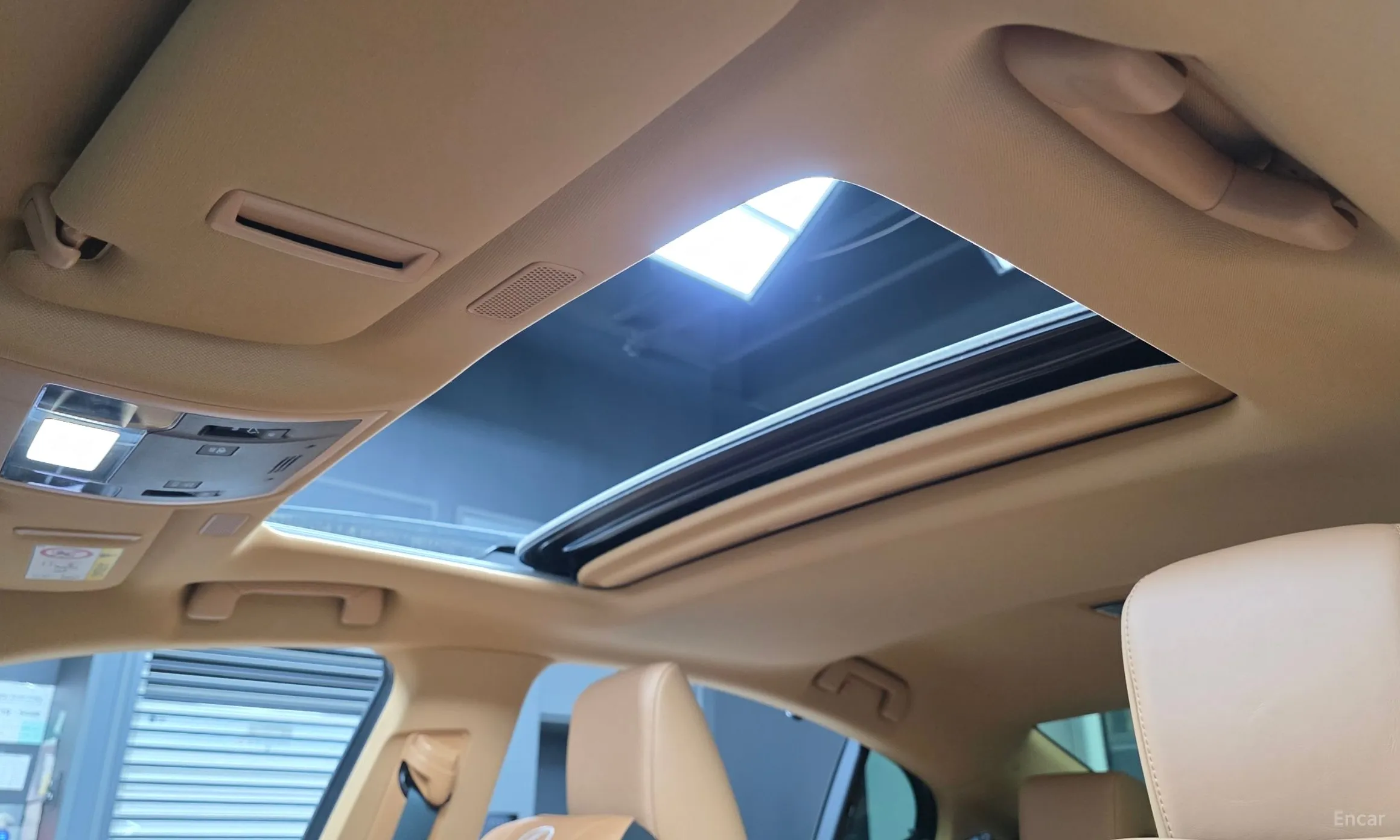 Lexus ES300h 7th Generation превью 19