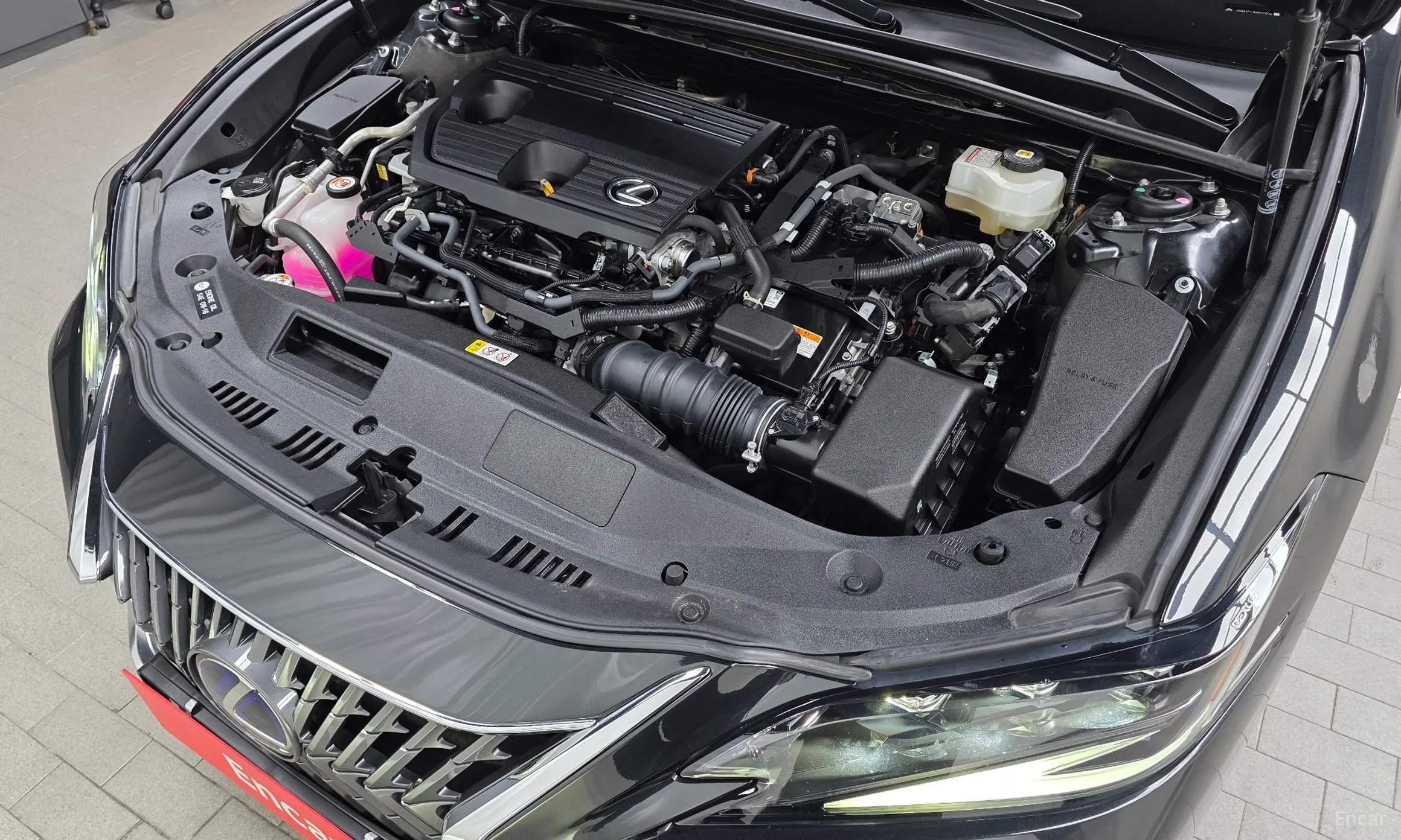 Lexus ES300h 7th Generation превью 6