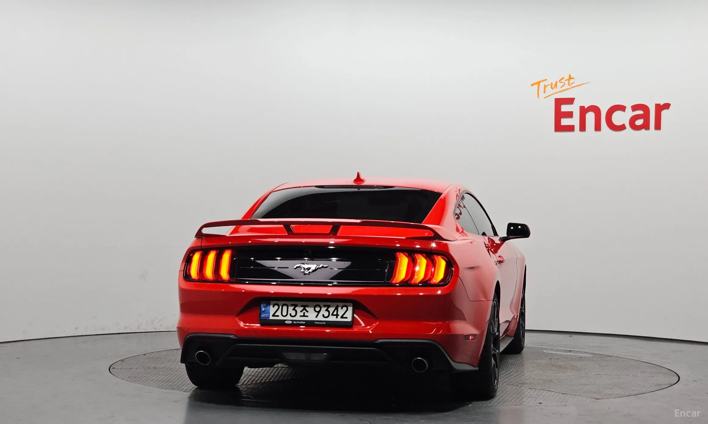 Ford Mustang превью 4