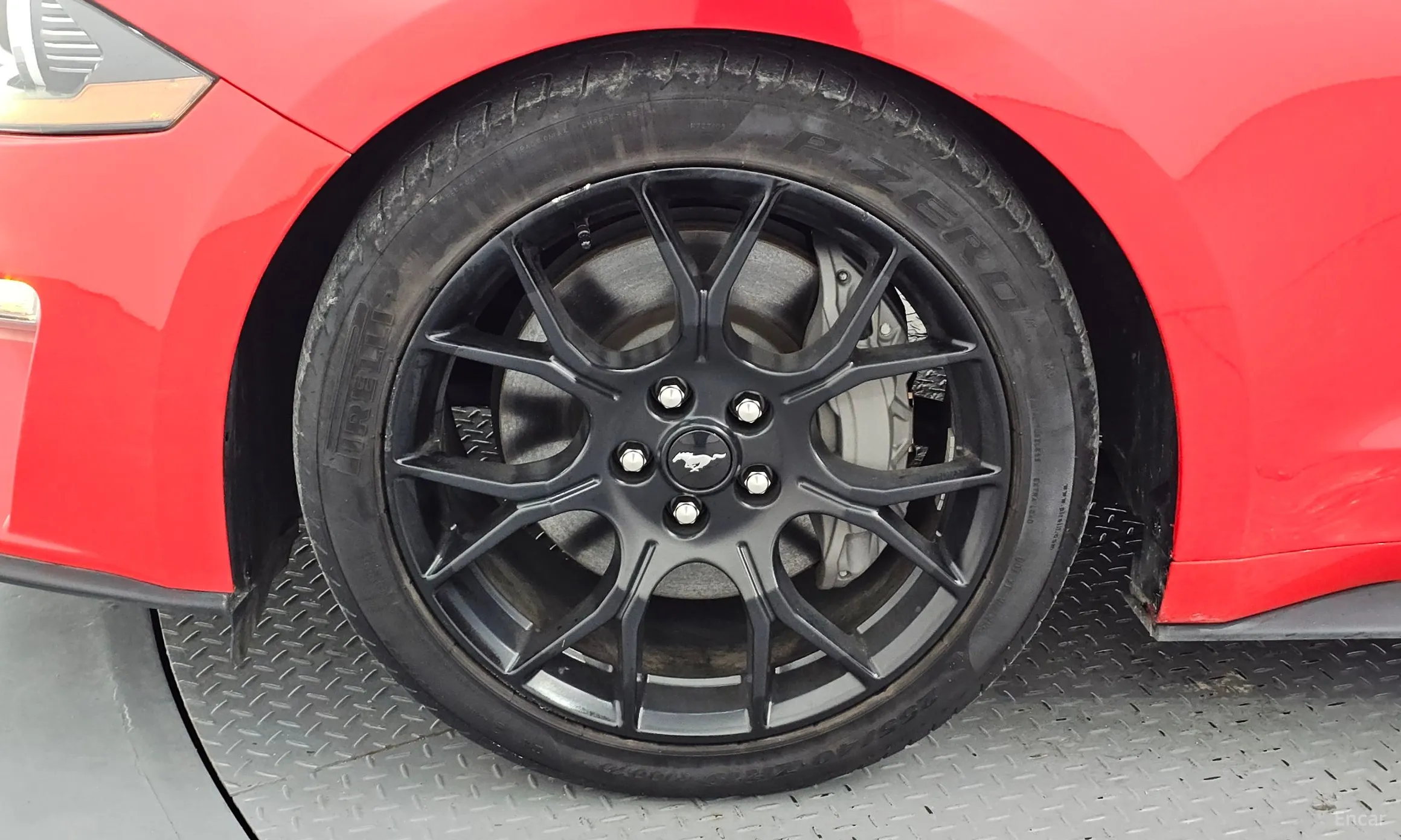 Ford Mustang превью 5