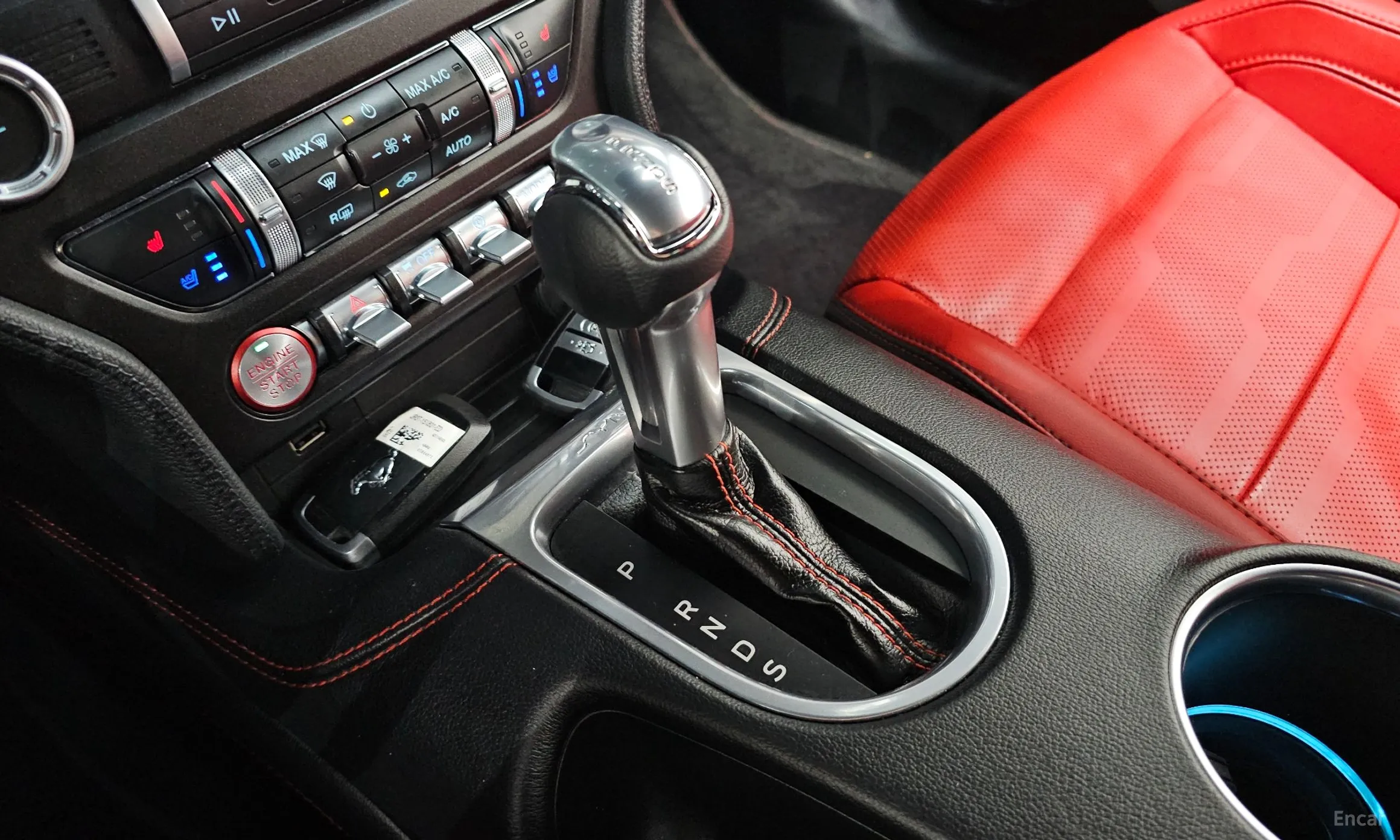 Ford Mustang превью 9