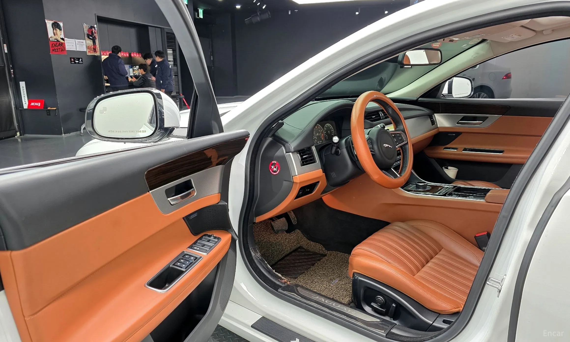 Jaguar XF (x260) превью 11