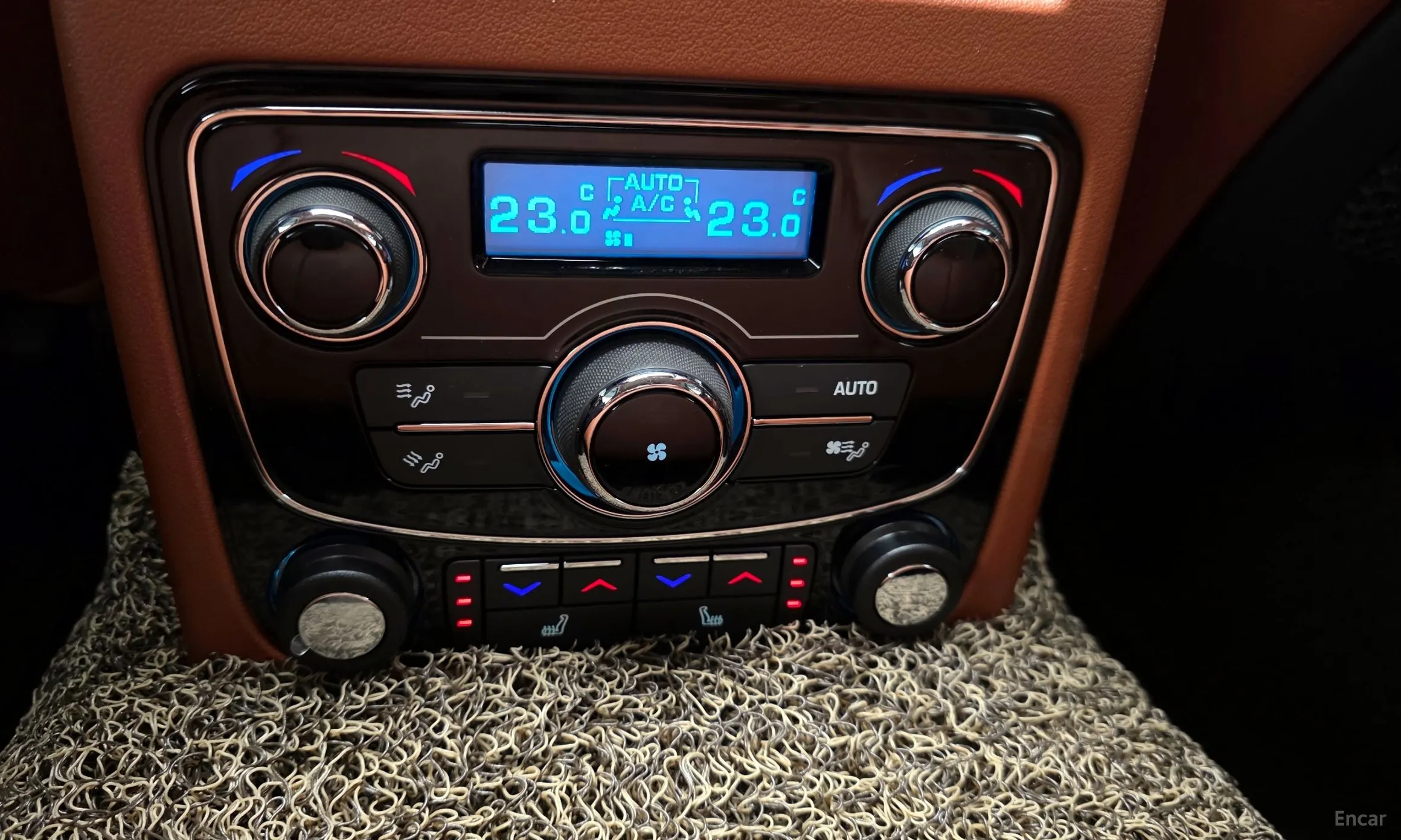 Jaguar XF (x260) превью 16