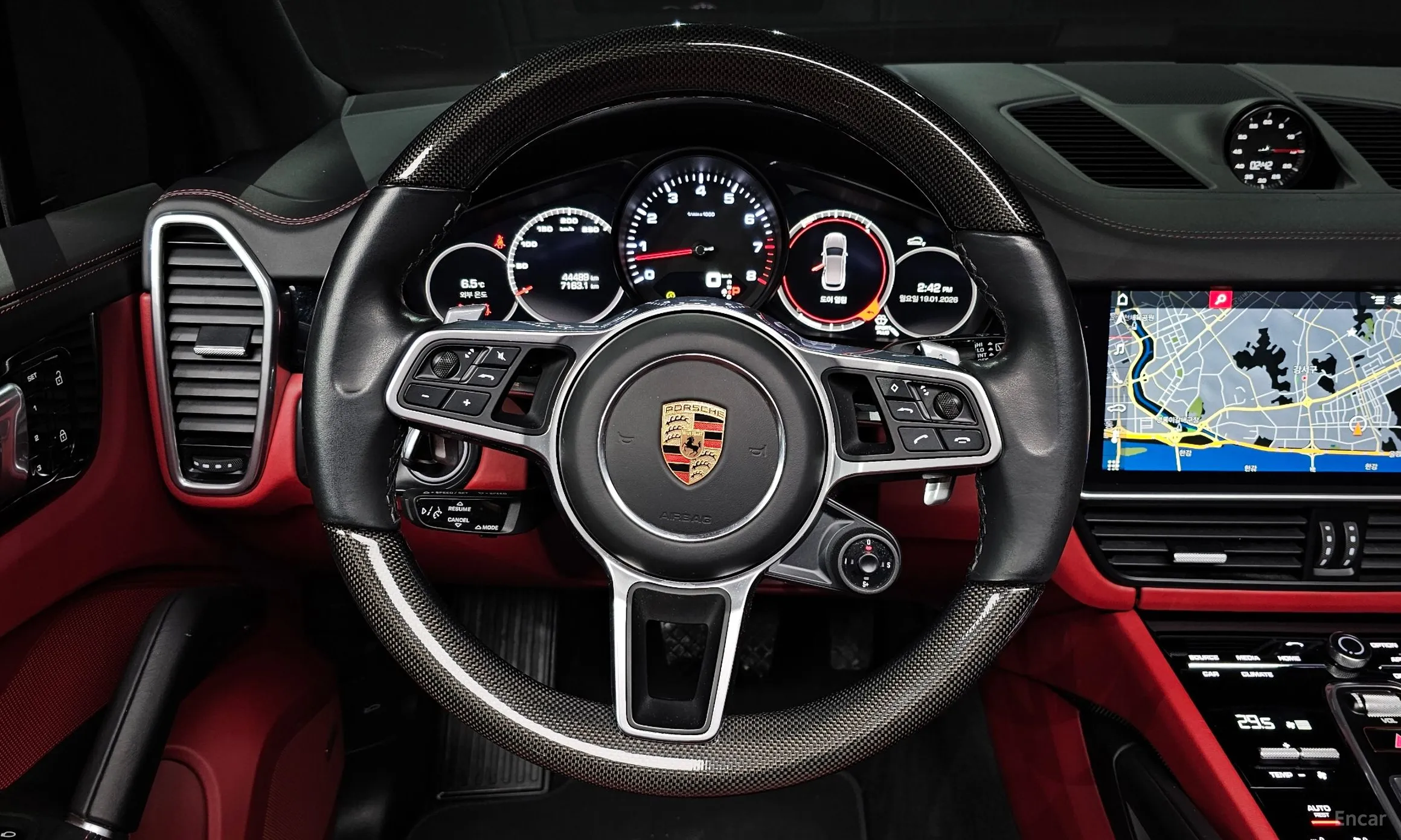 Porsche Cayenne (PO536) превью 13
