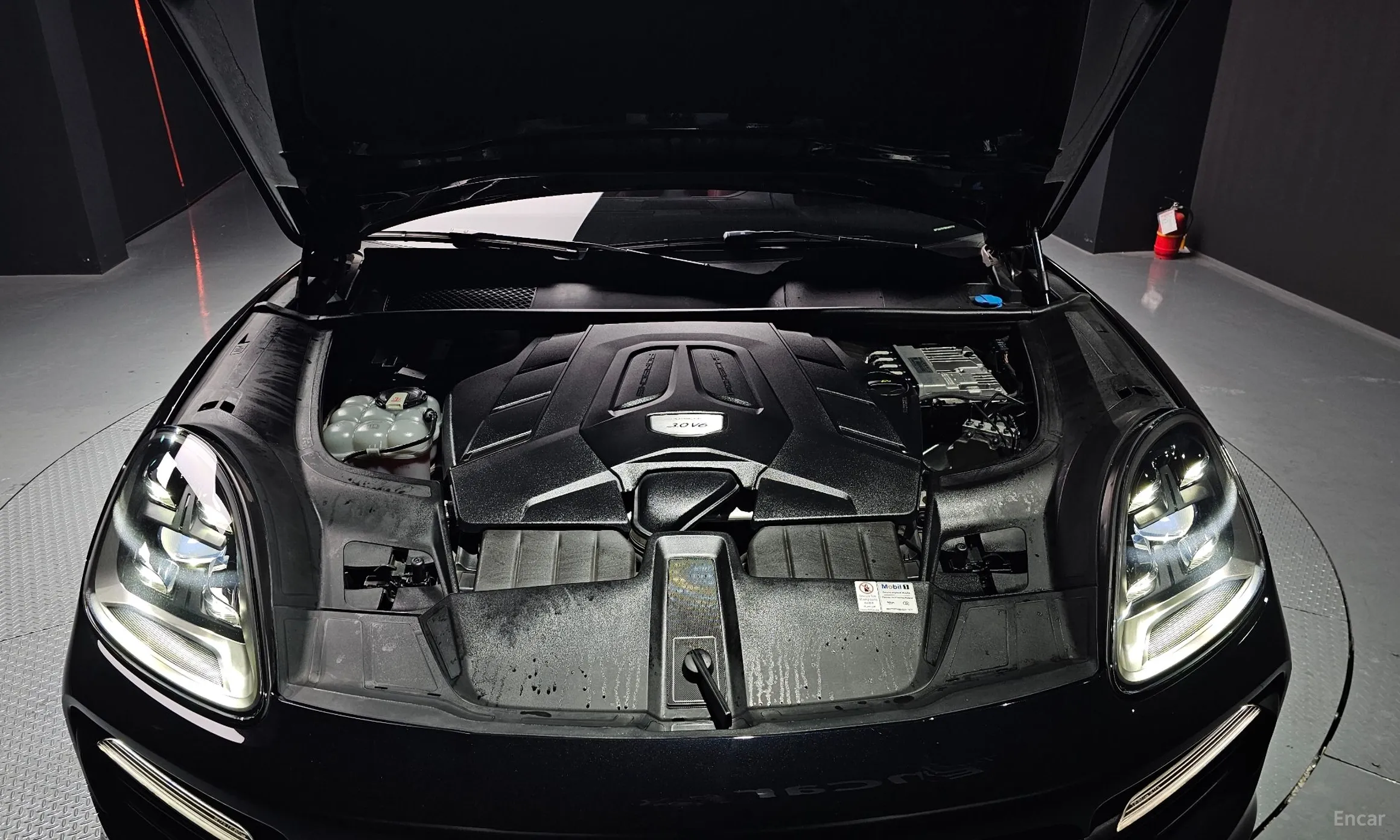 Porsche Cayenne (PO536) превью 6