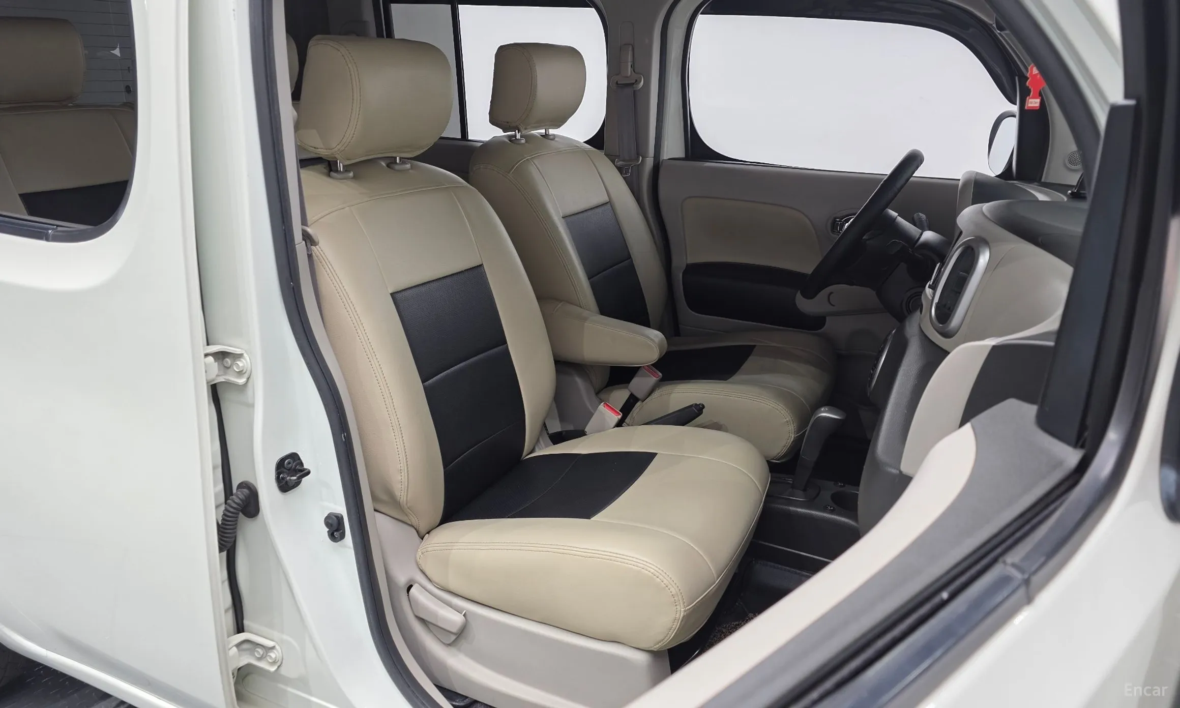 Nissan Cube превью 10