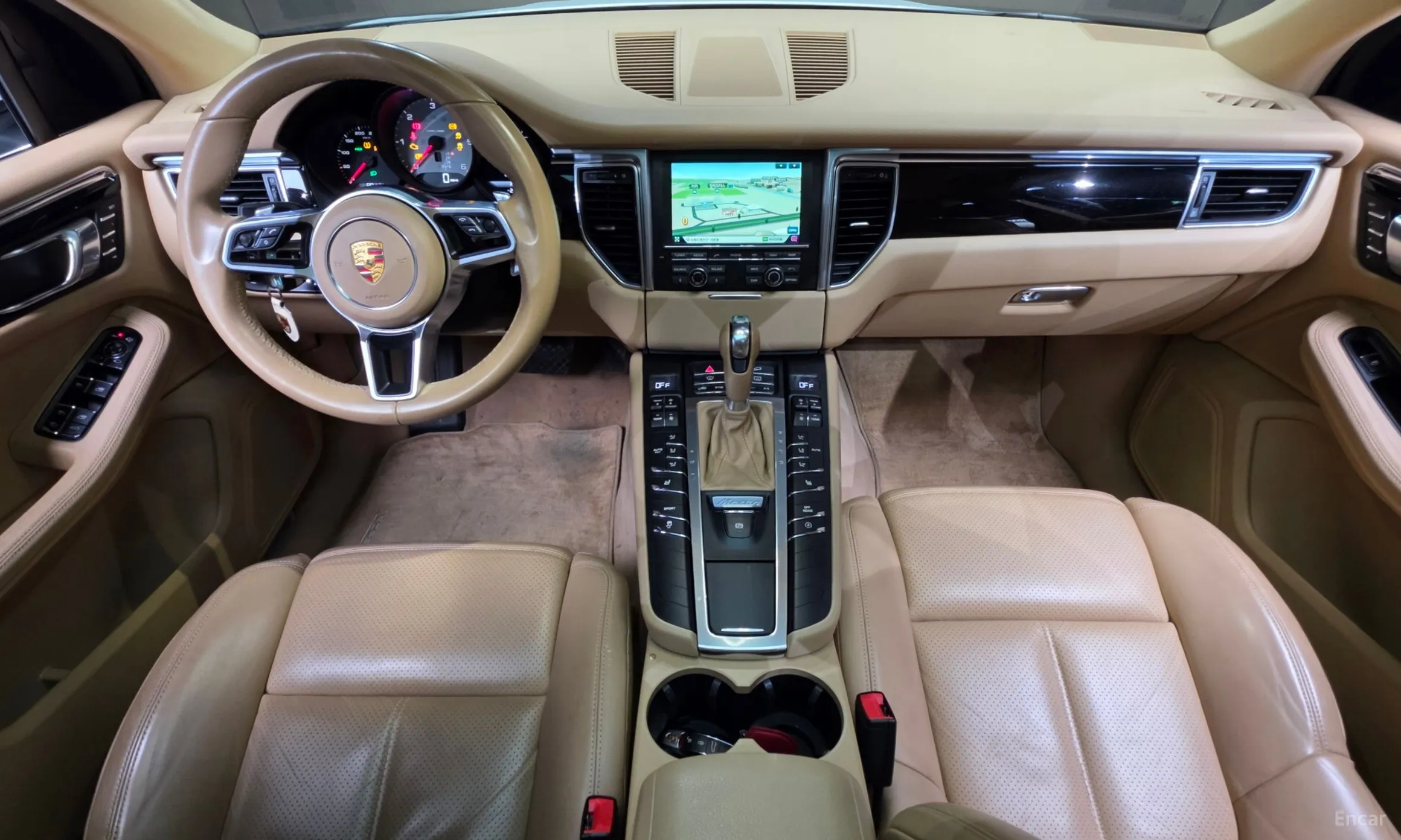 Porsche Macan превью 7