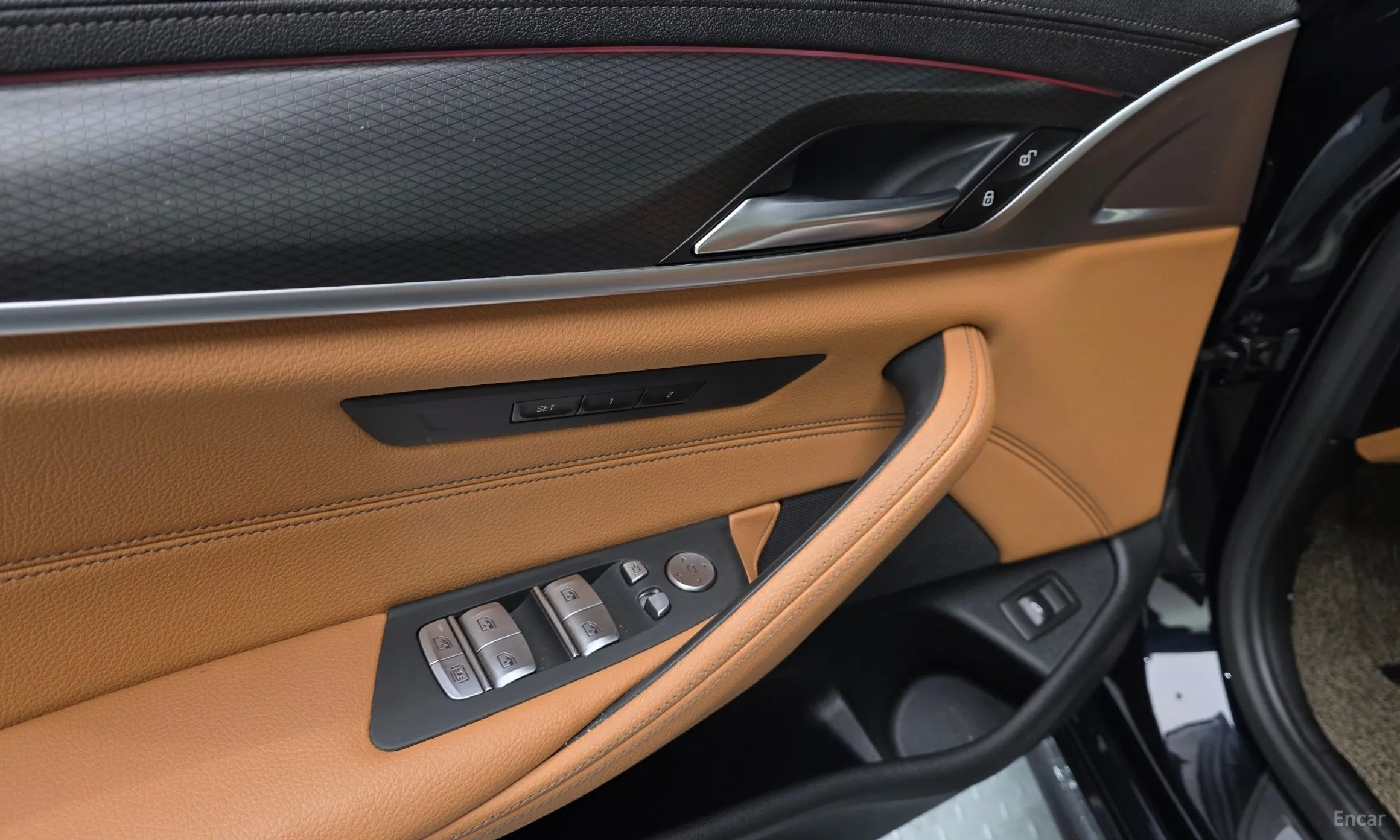 BMW 5 Series (G30) превью 11