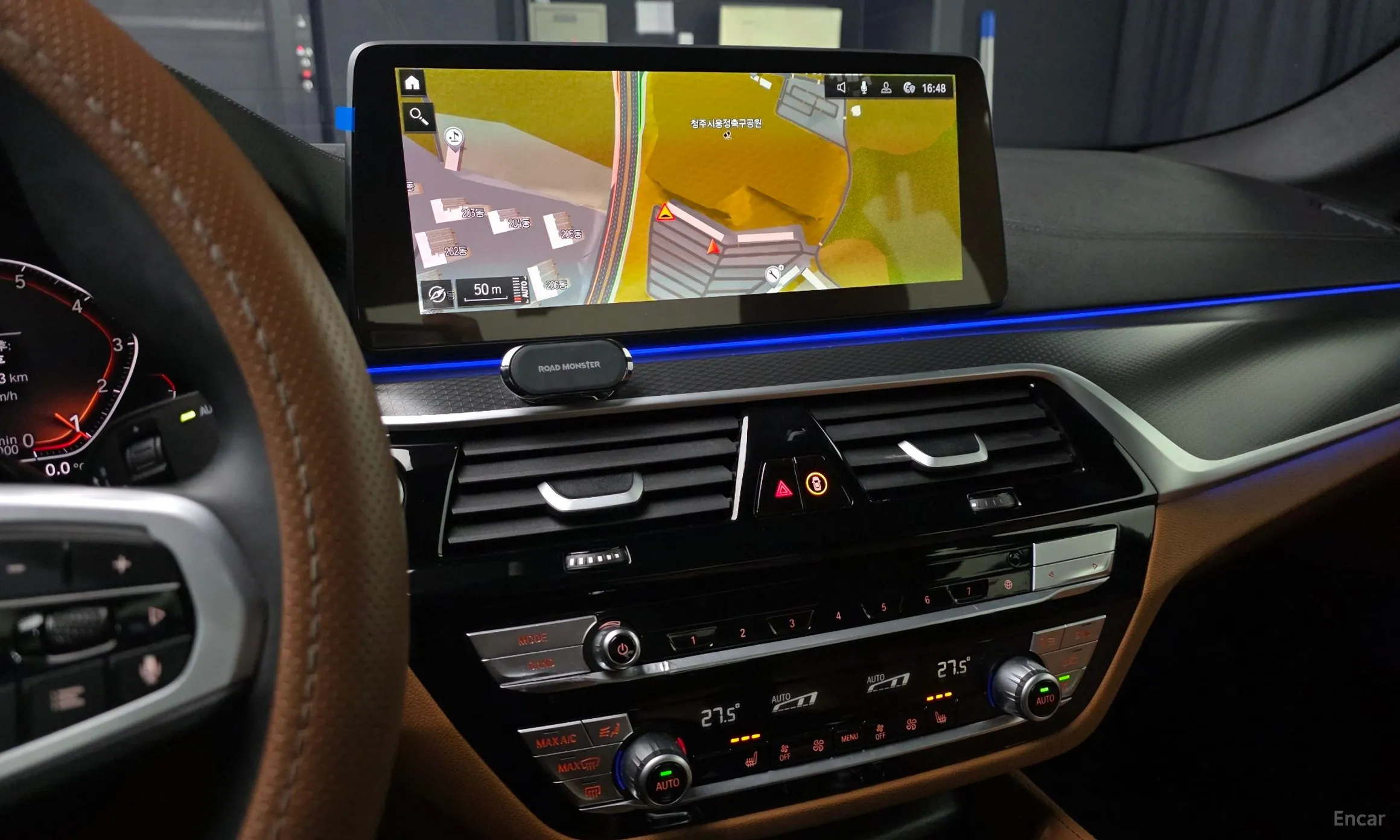 BMW 5 Series (G30) превью 12