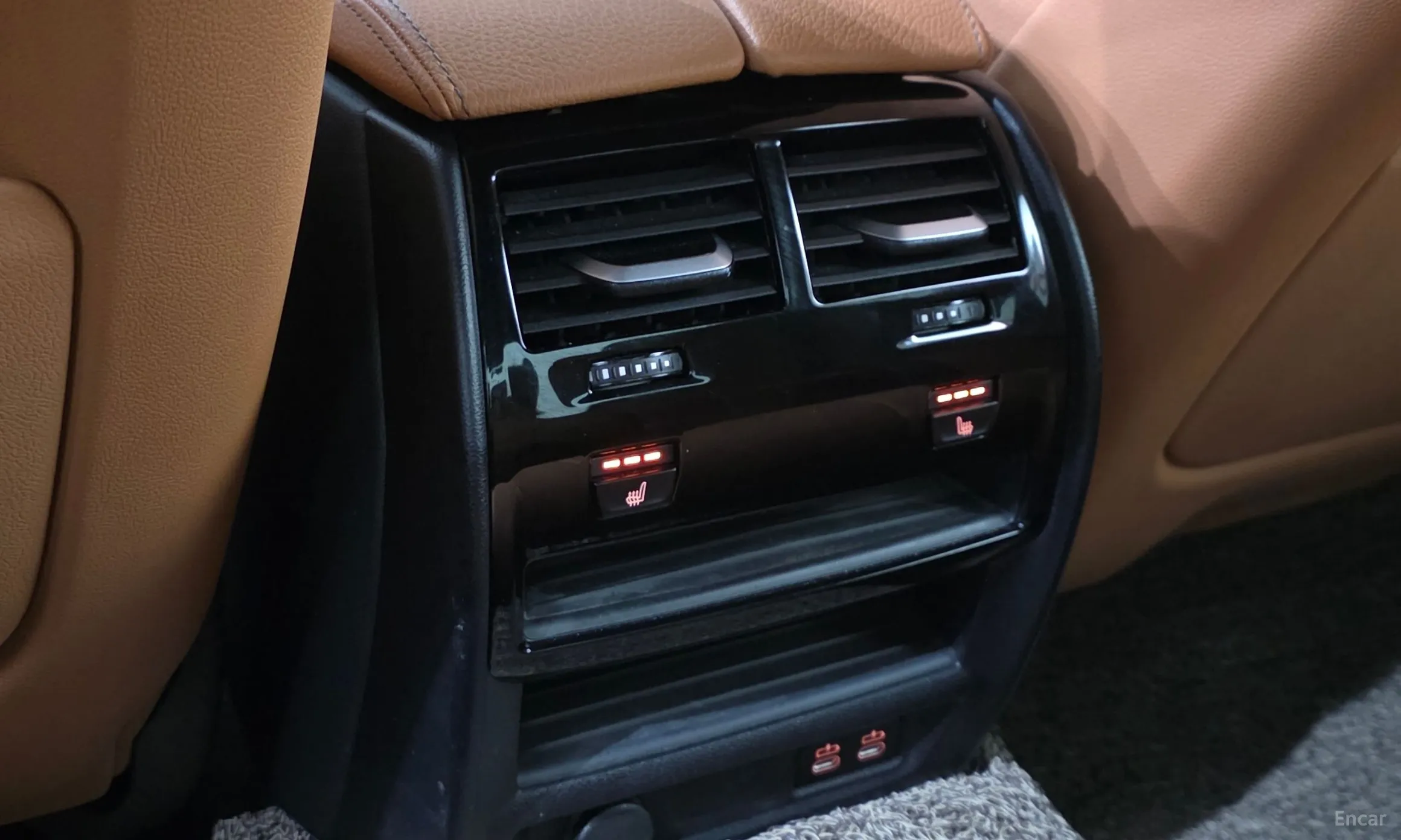BMW 5 Series (G30) превью 17