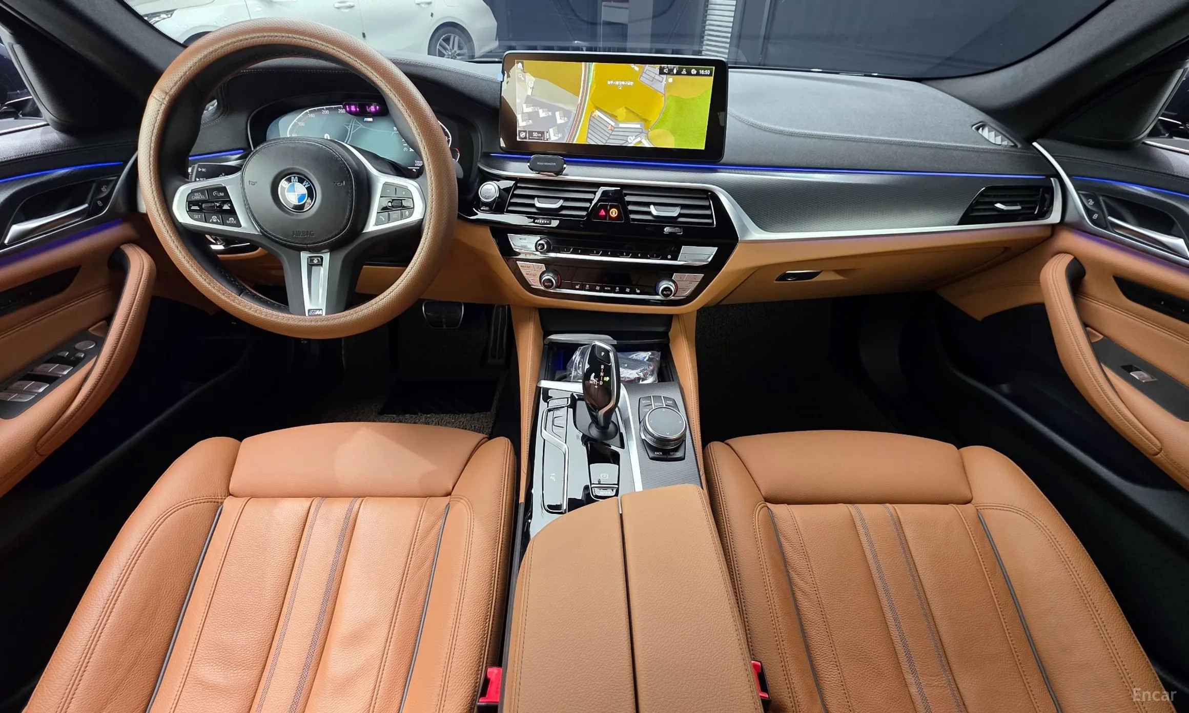 BMW 5 Series (G30) превью 7