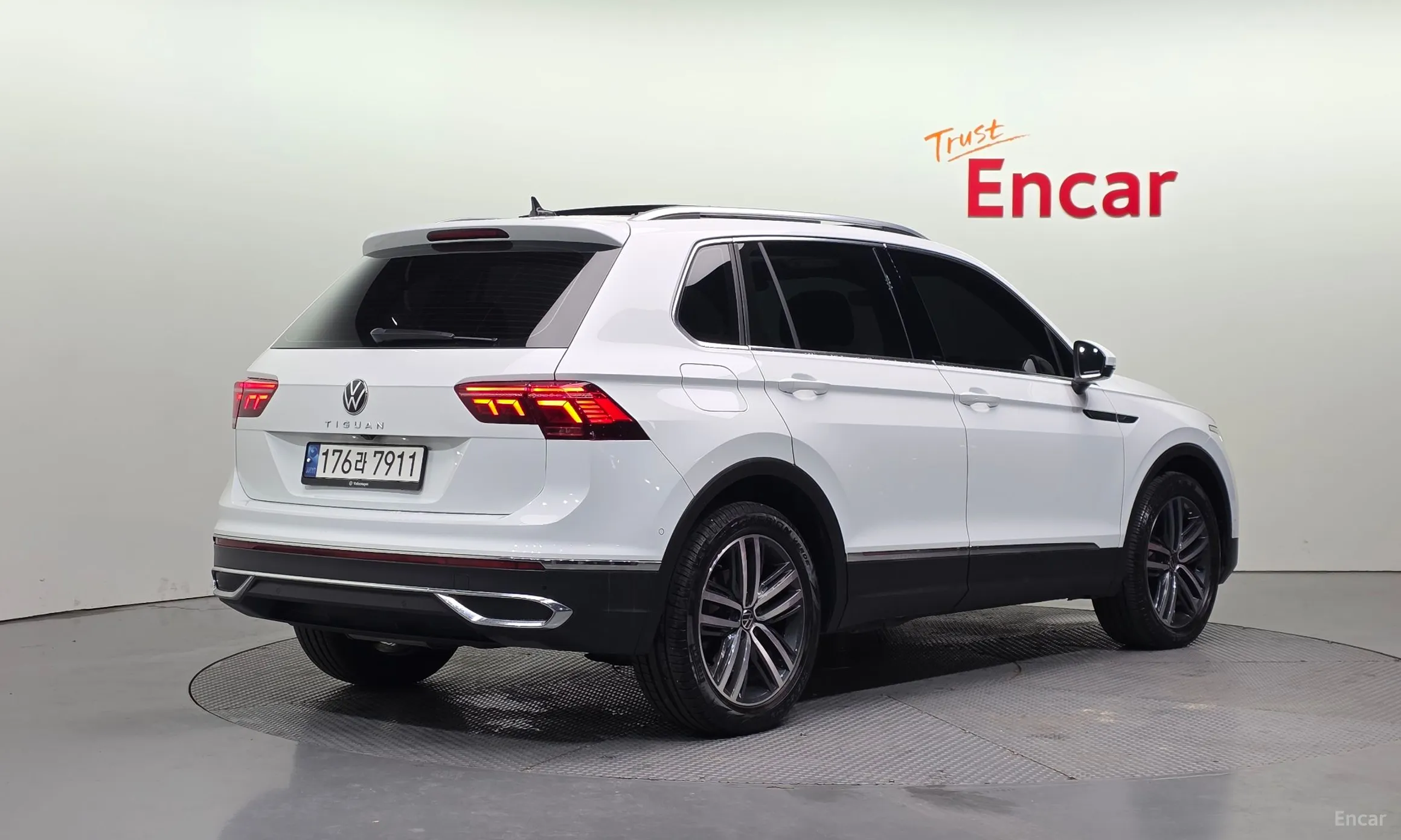 Volkswagen Tiguan 2nd Generation превью 2