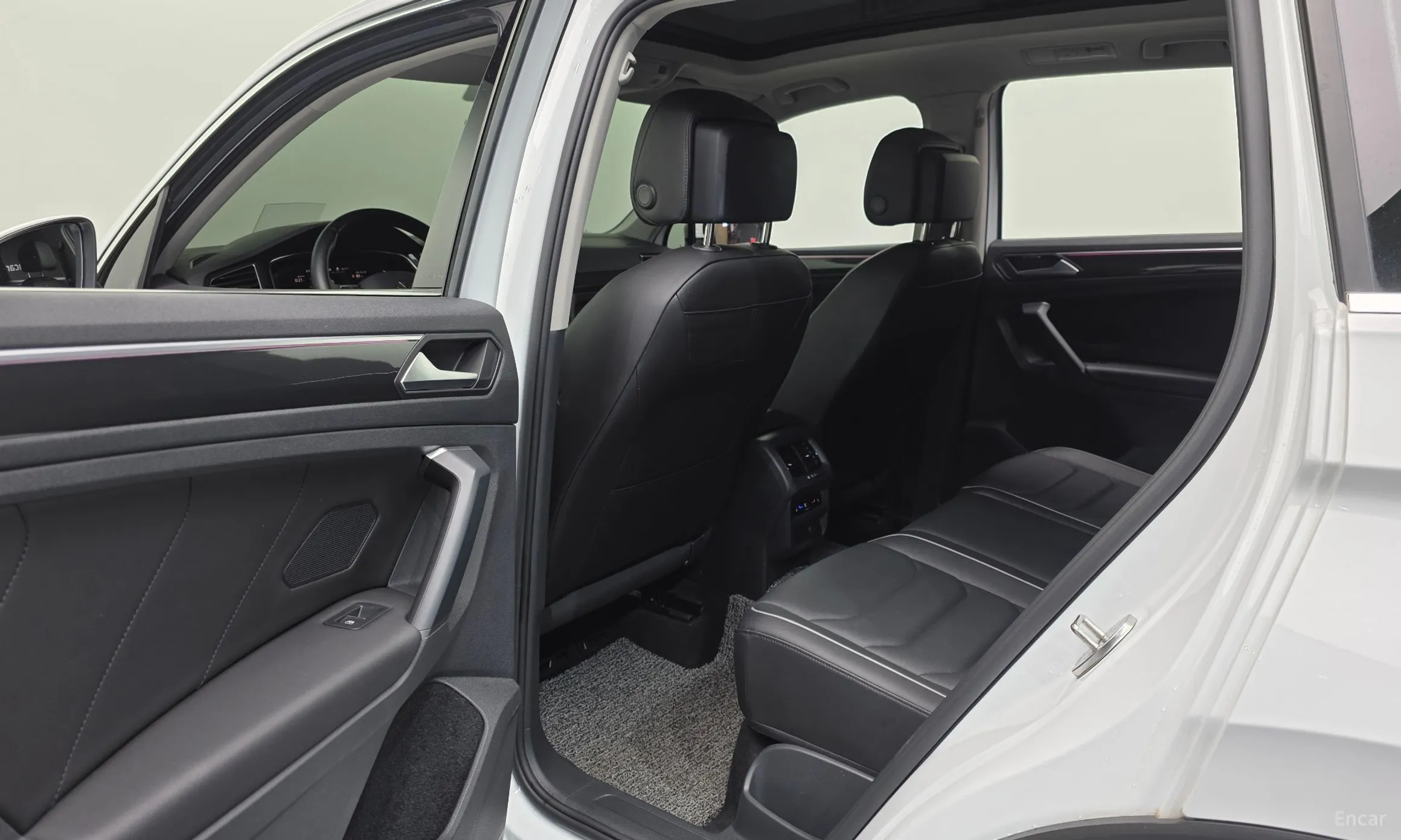 Volkswagen Tiguan 2nd Generation превью 17