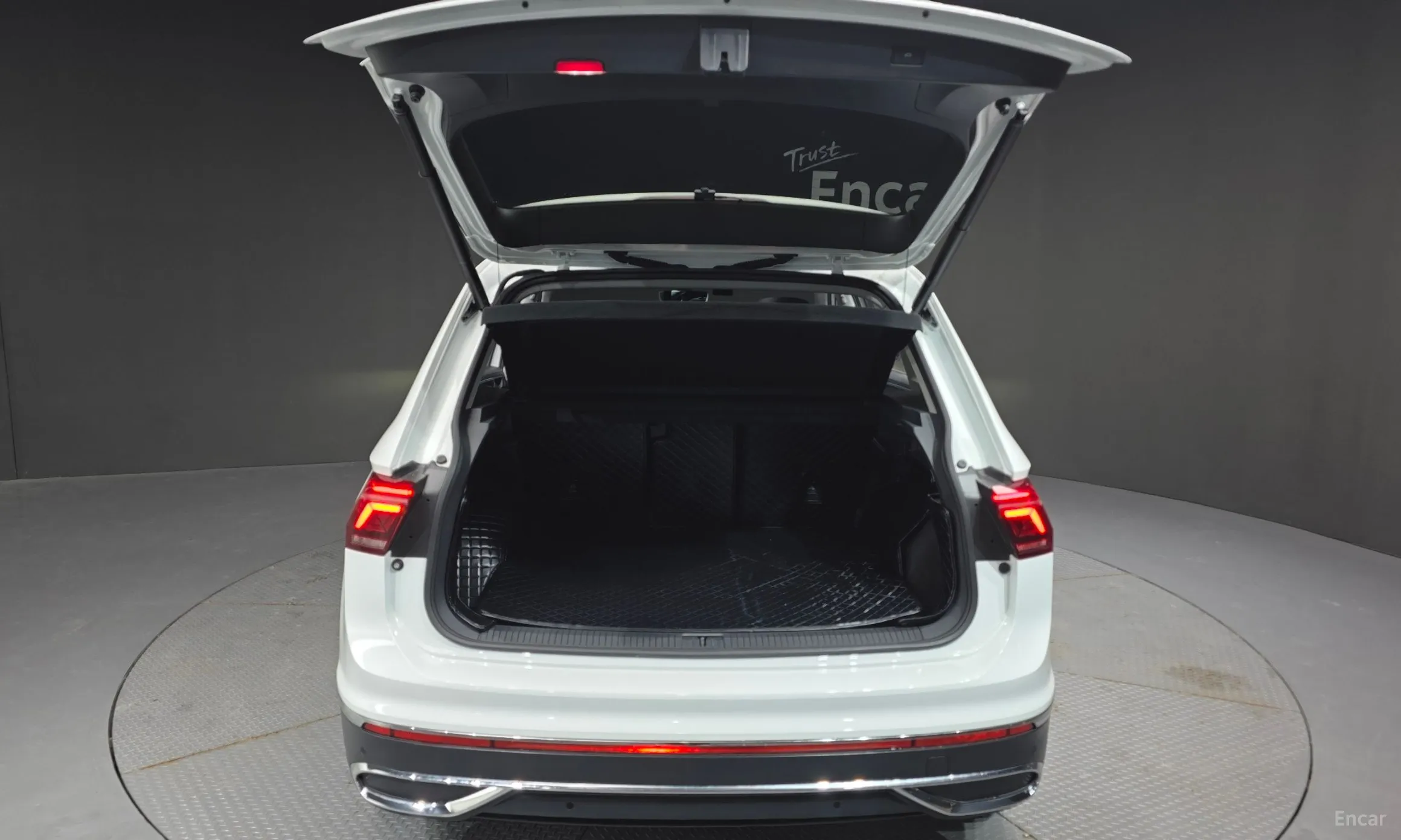 Volkswagen Tiguan 2nd Generation превью 20