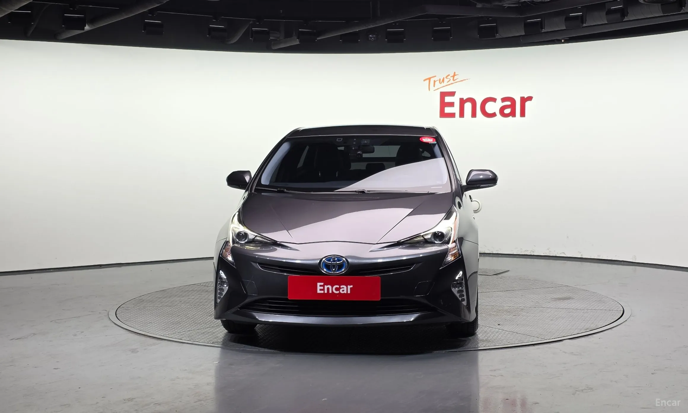 Toyota Prius 4th Generation превью 3