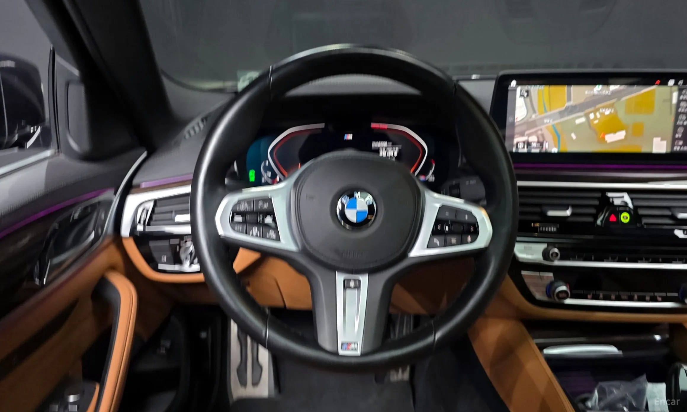BMW 5 Series (G30) превью 13