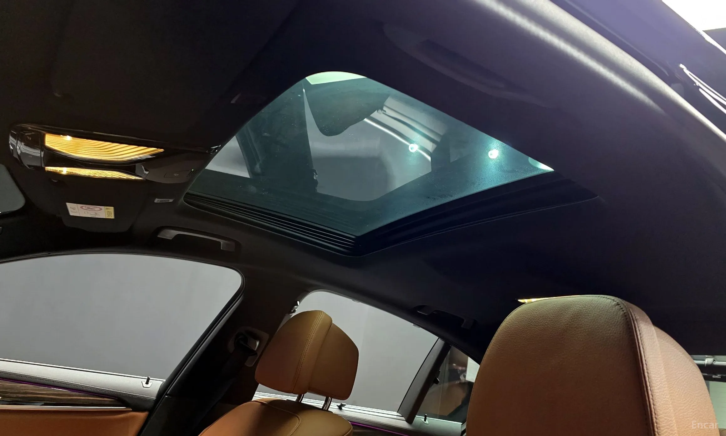 BMW 5 Series (G30) превью 18