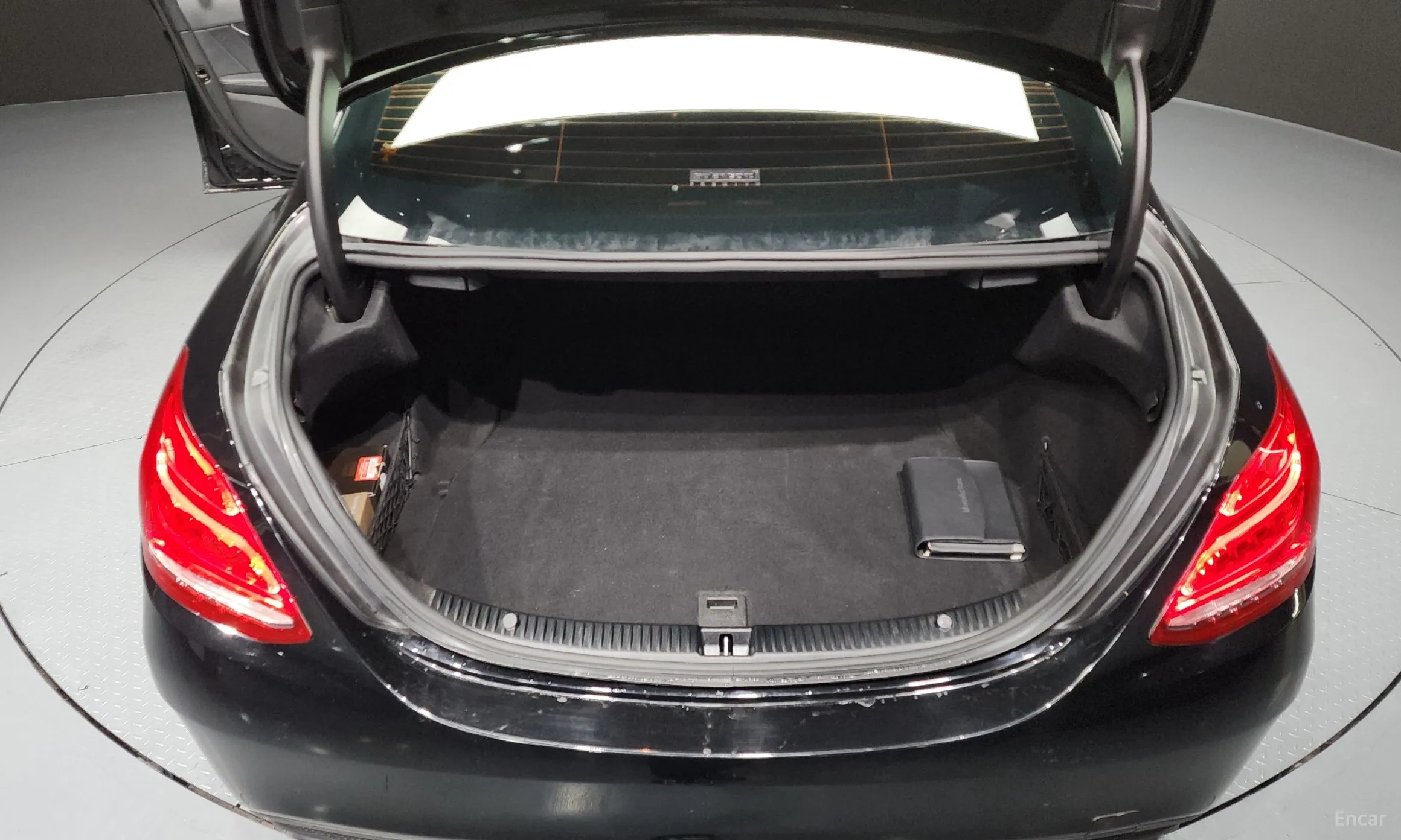 Mercedes Benz C-Class W205 превью 20