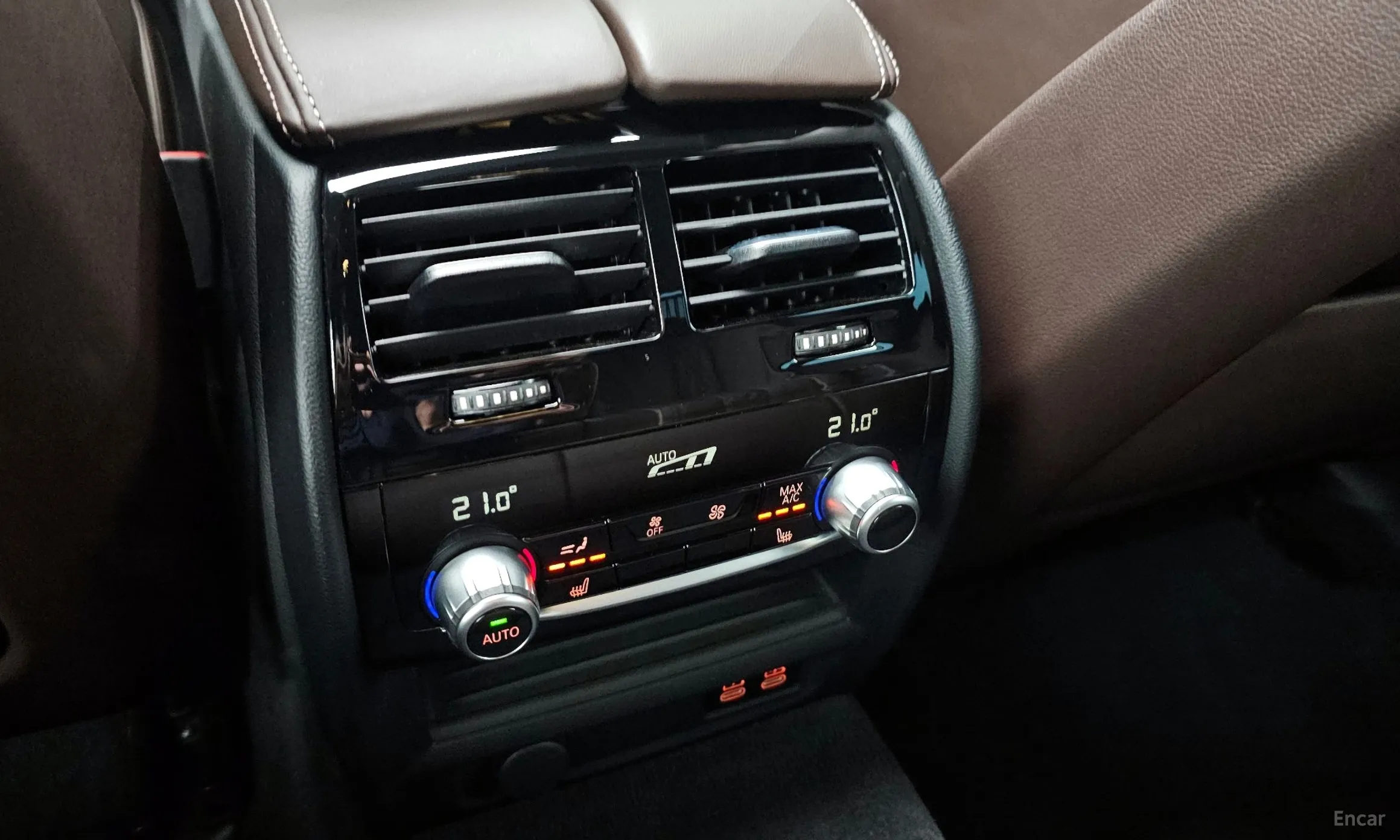BMW 5 Series (G30) превью 17