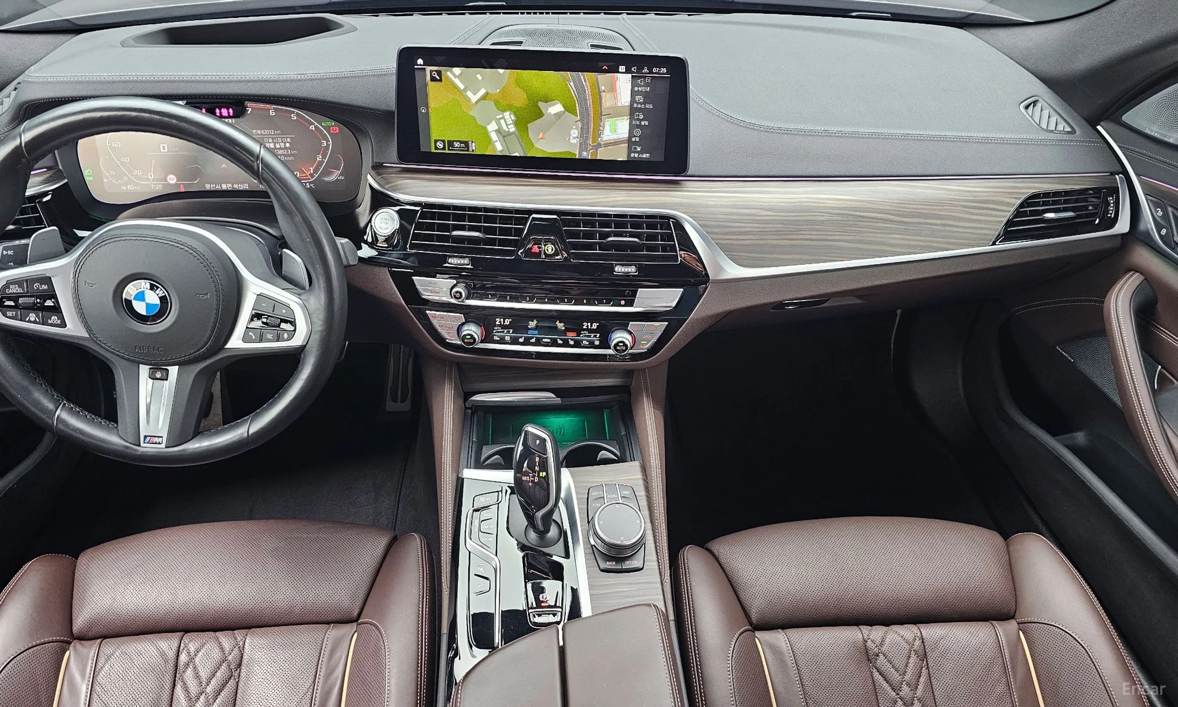 BMW 5 Series (G30) превью 7