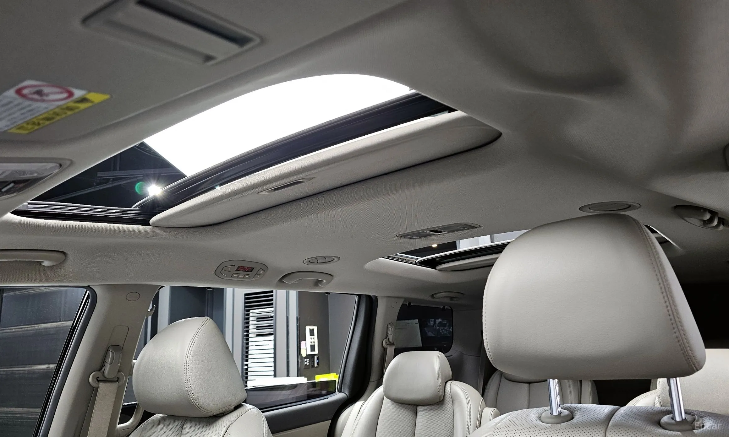 Kia Carnival превью 18