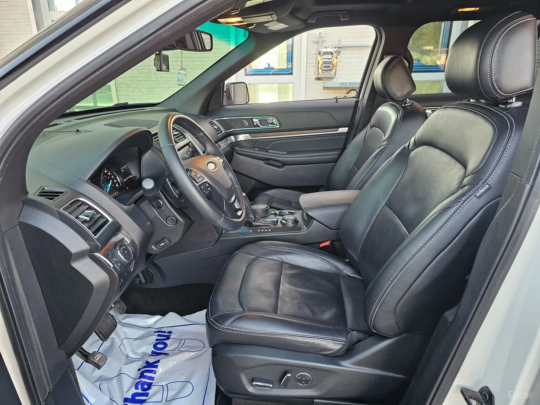 Ford Explorer превью 5