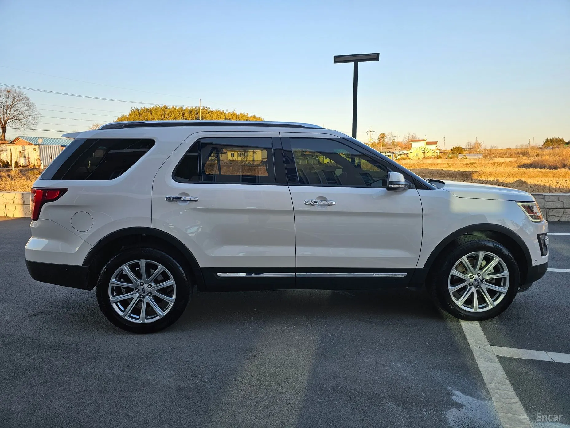 Ford Explorer превью 8