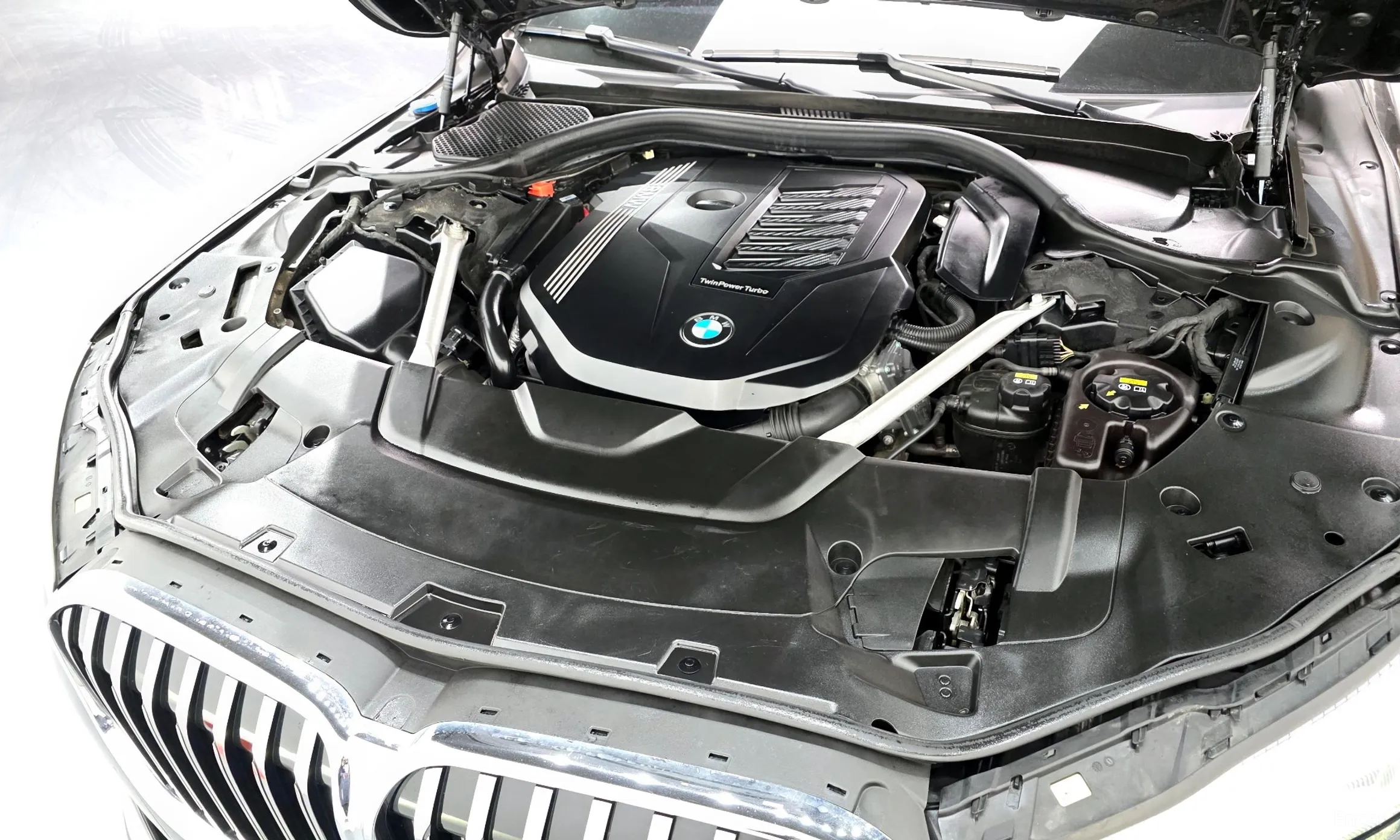 BMW 7 Series (G11) превью 6