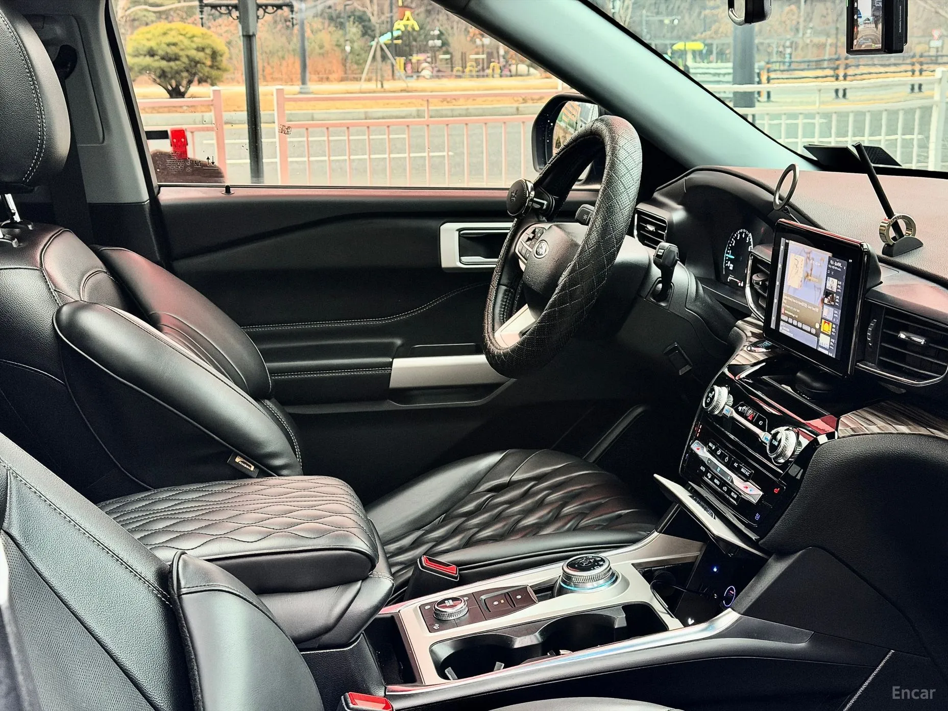 Ford Explorer 6th Generation превью 12