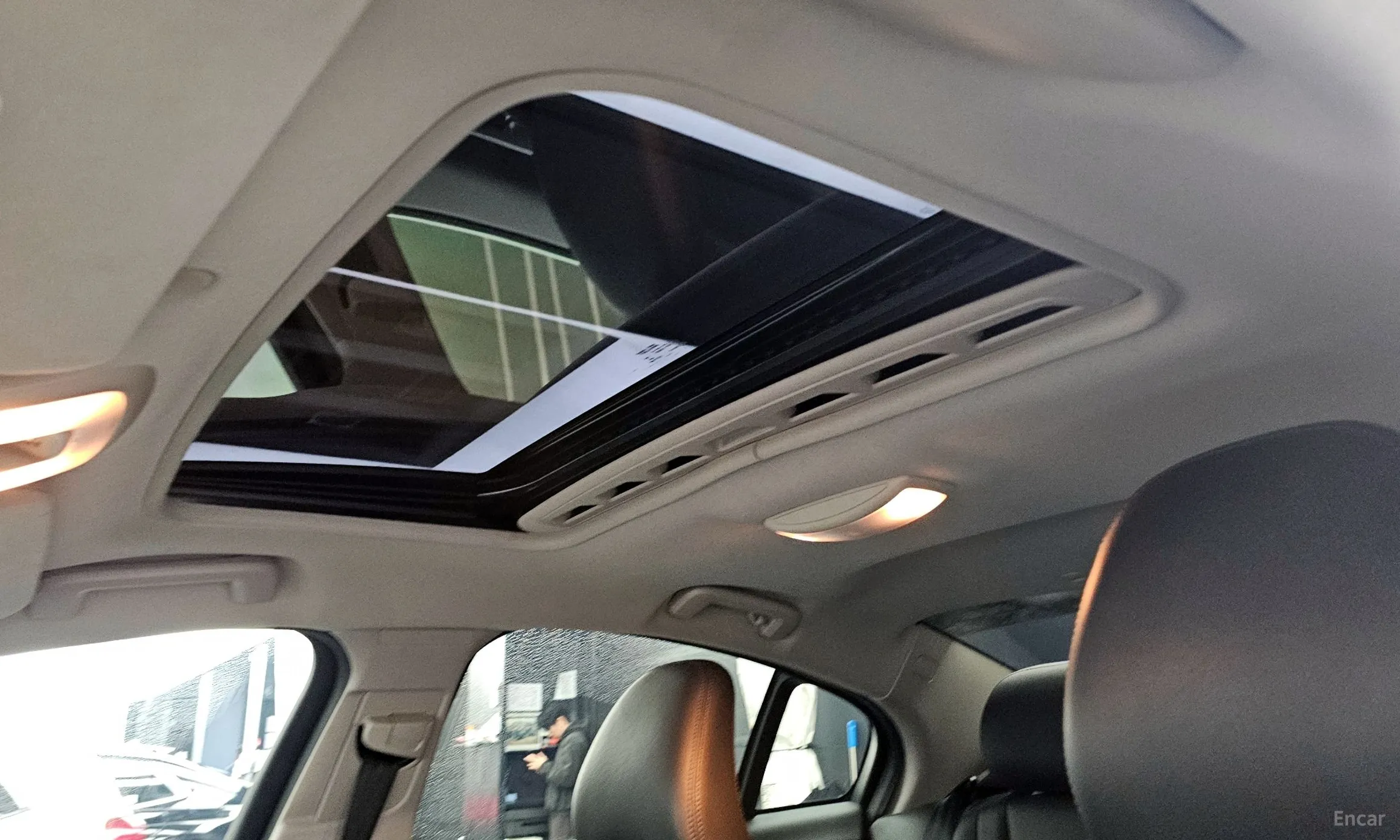 Volvo S60 превью 18