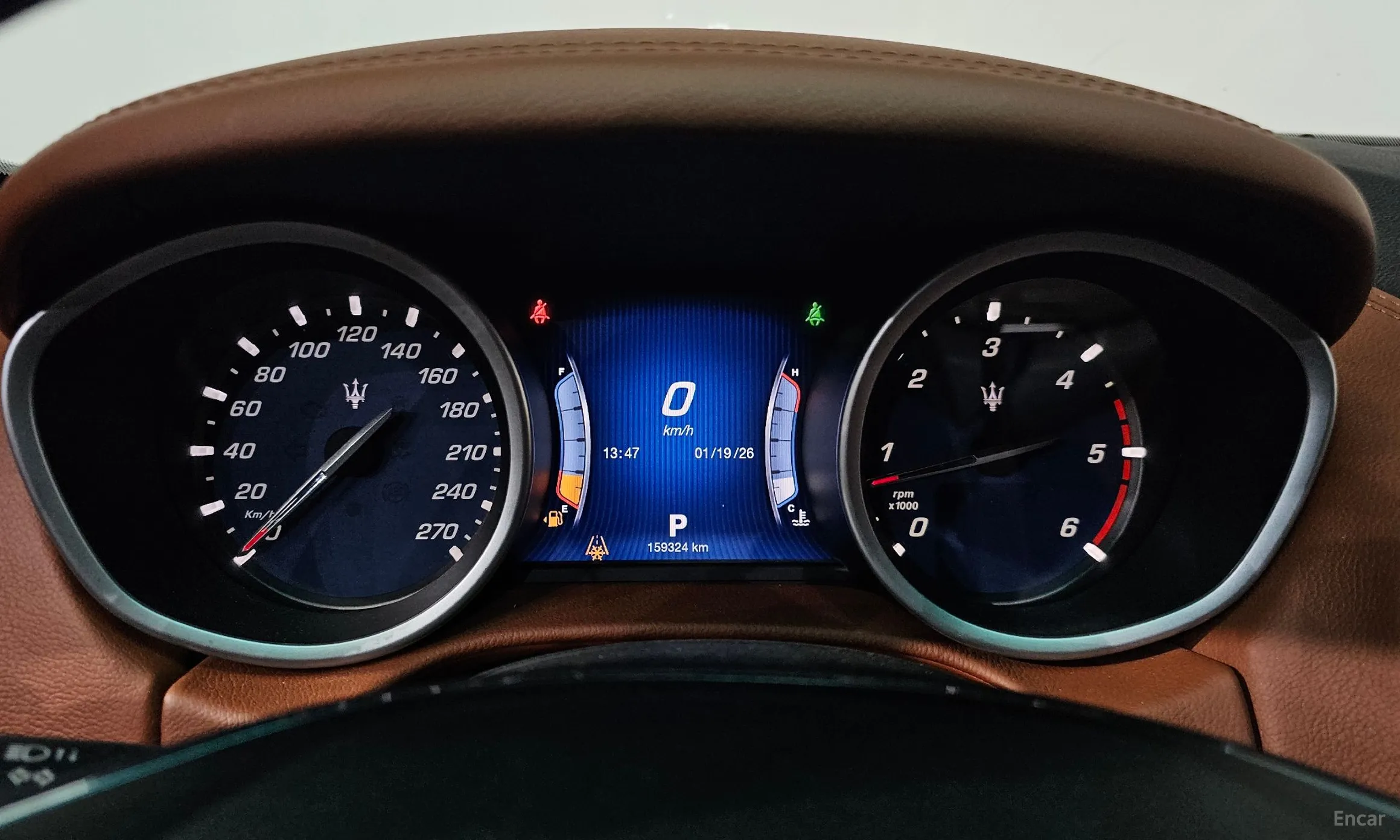 Maserati Ghibli превью 8
