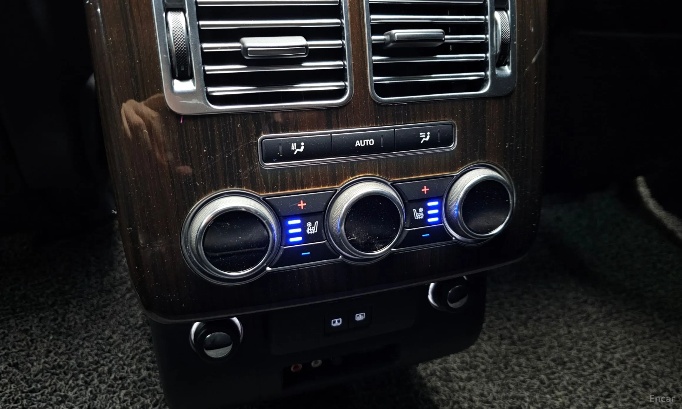 Land Rover Range Rover 4th Generation превью 19