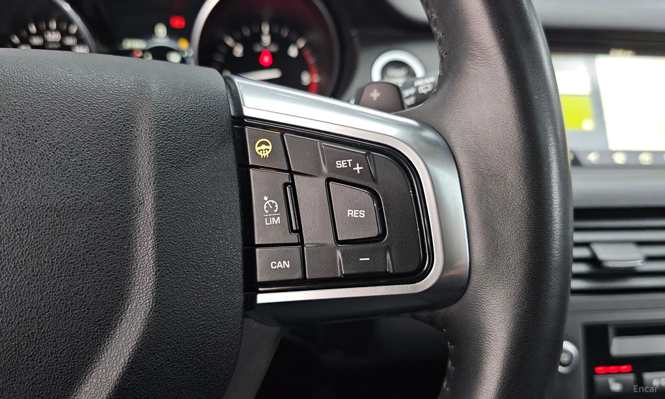 Land Rover Discovery Sports превью 10