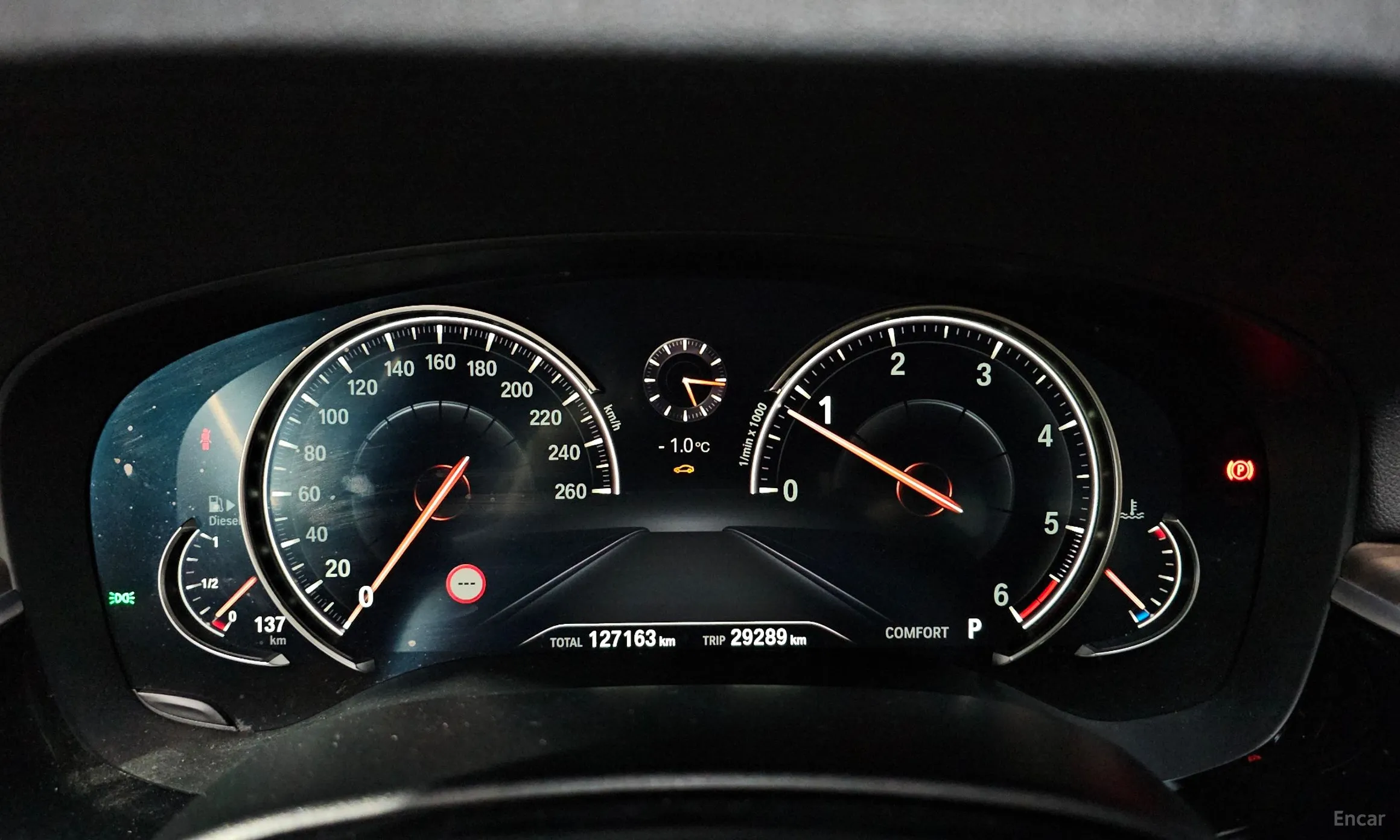 BMW 5 Series (G30) превью 8