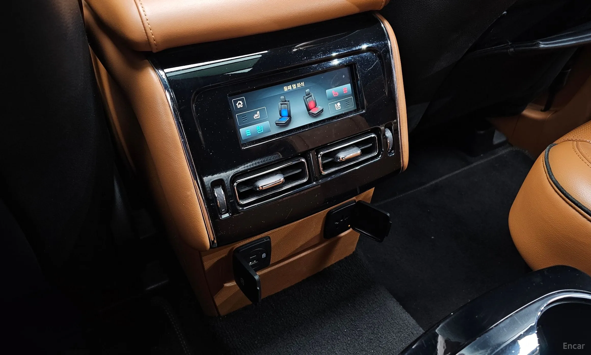 Lincoln Aviator 2nd Generation превью 17