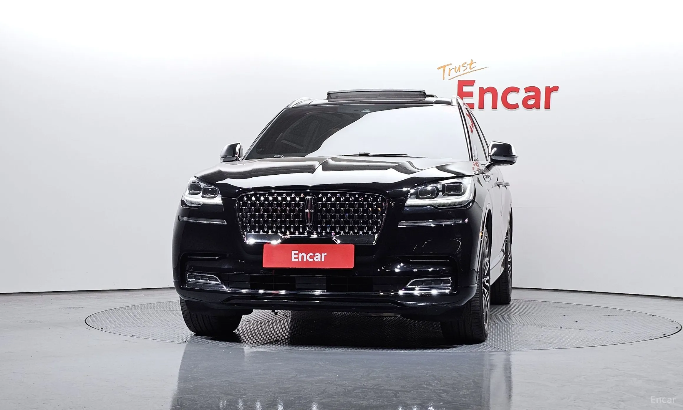 Lincoln Aviator 2nd Generation превью 3