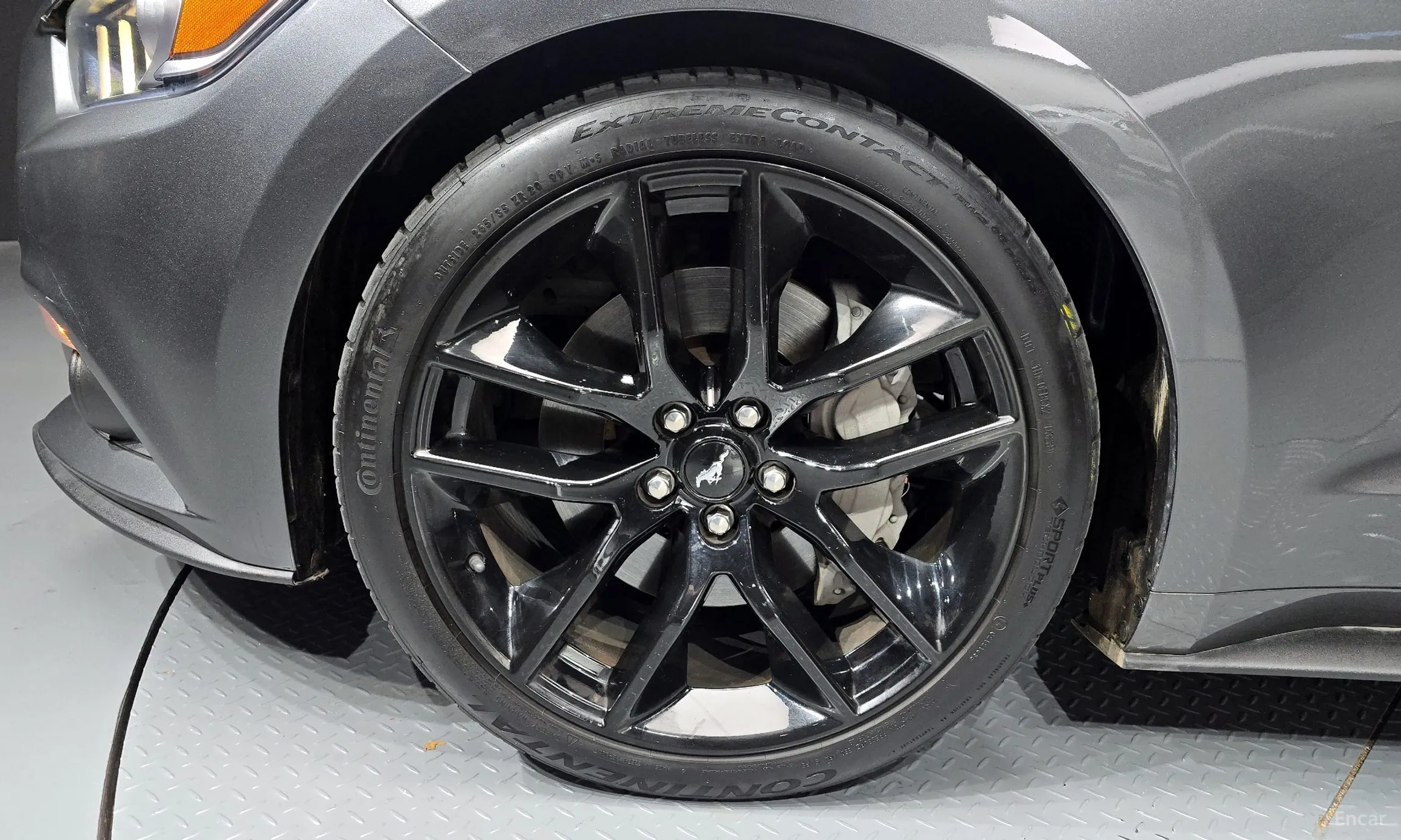 Ford Mustang превью 5