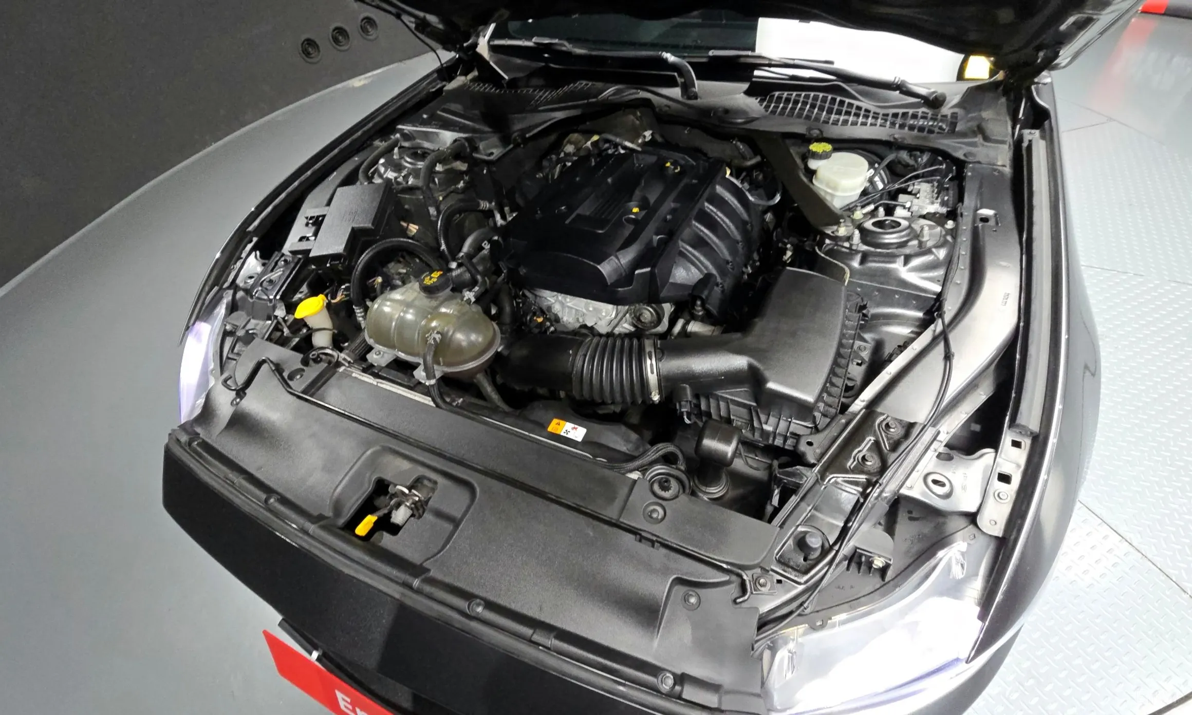 Ford Mustang превью 6