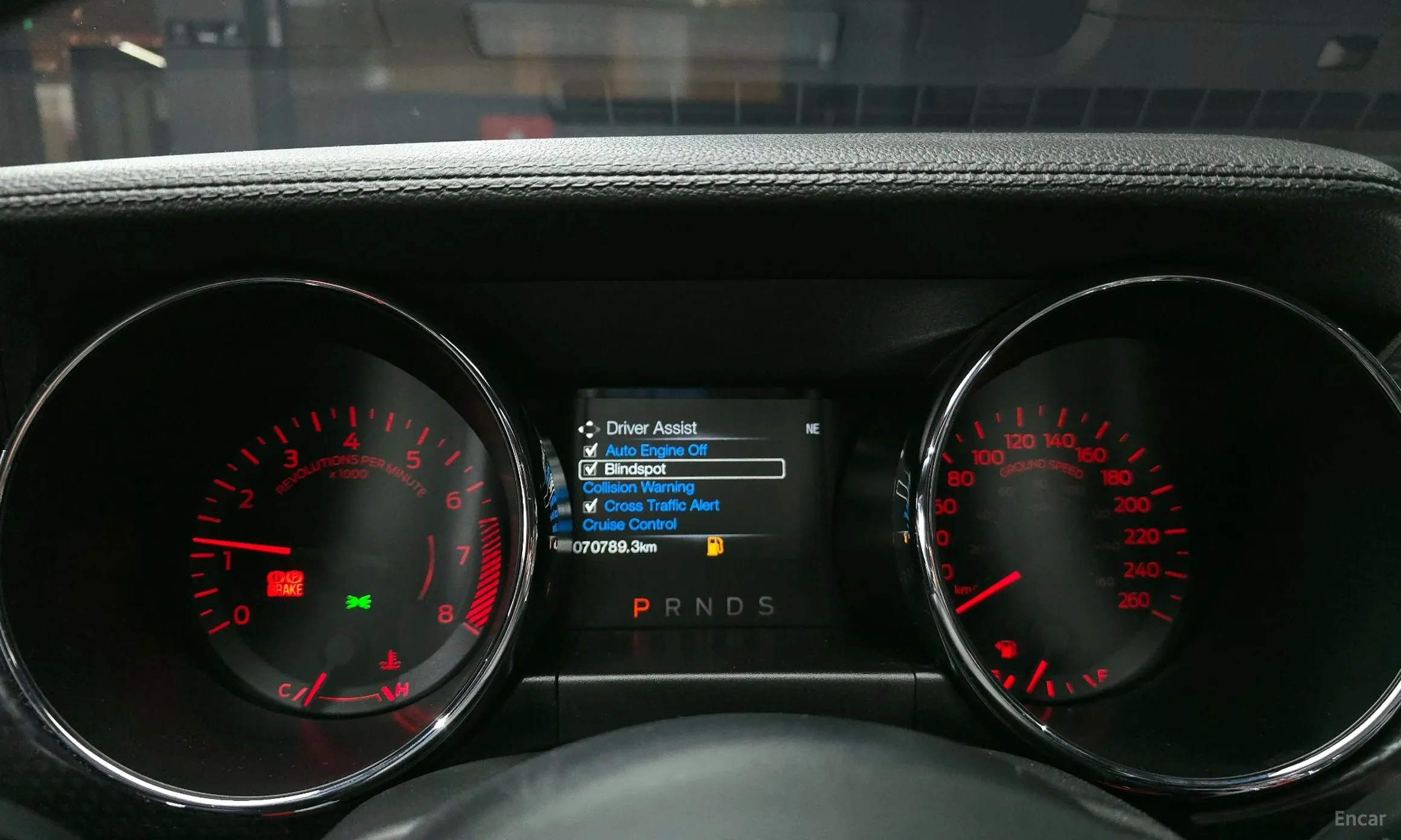Ford Mustang превью 8