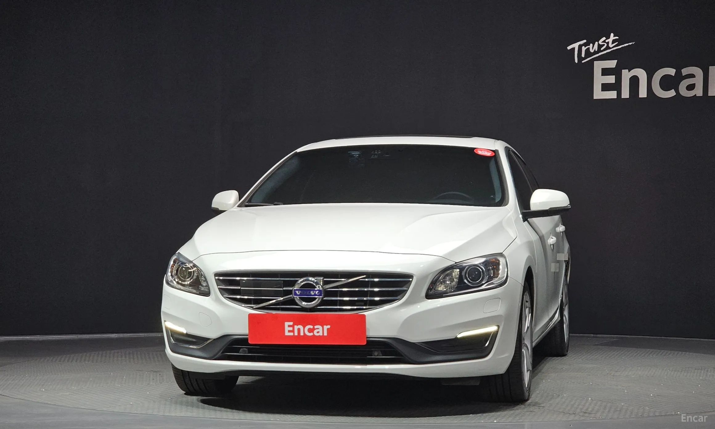 Volvo S60 превью 3