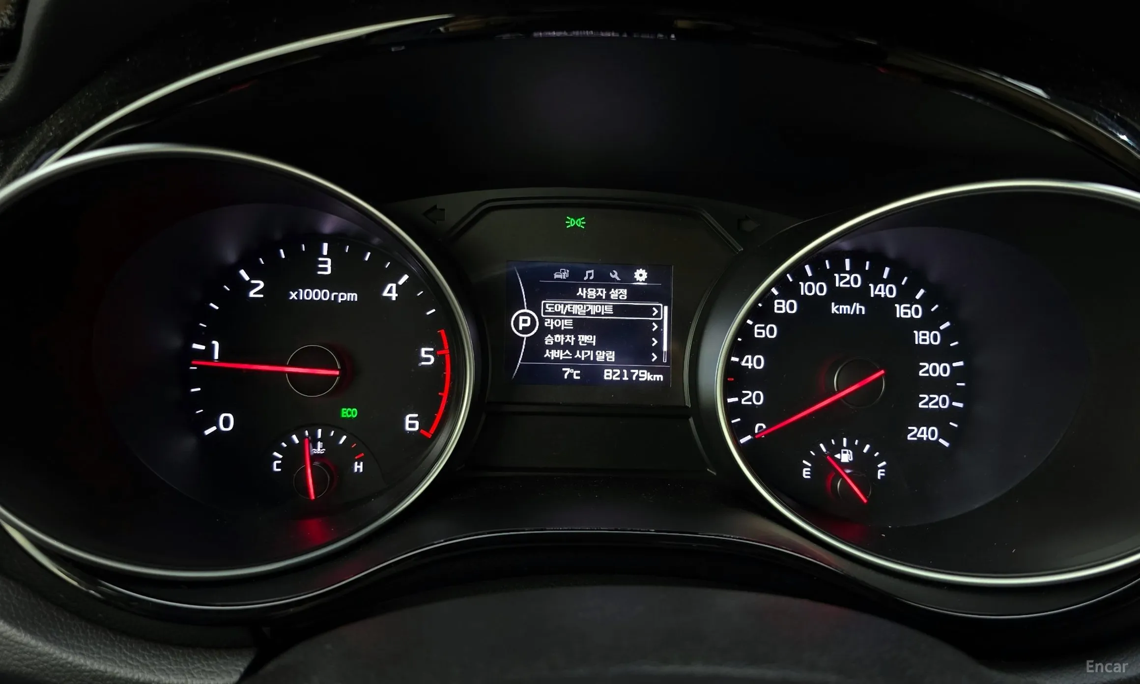 Kia Carnival превью 8