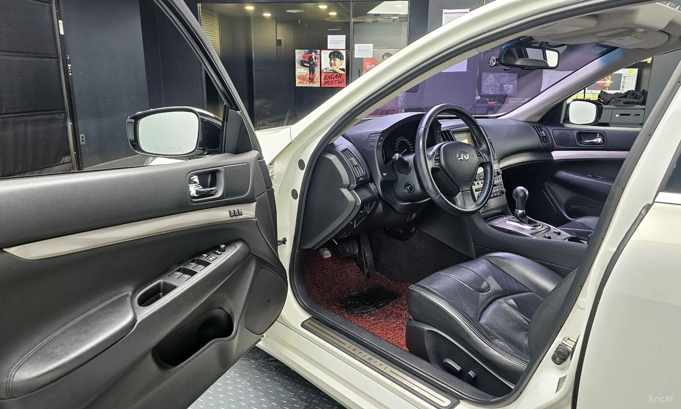 Infiniti G25 превью 10