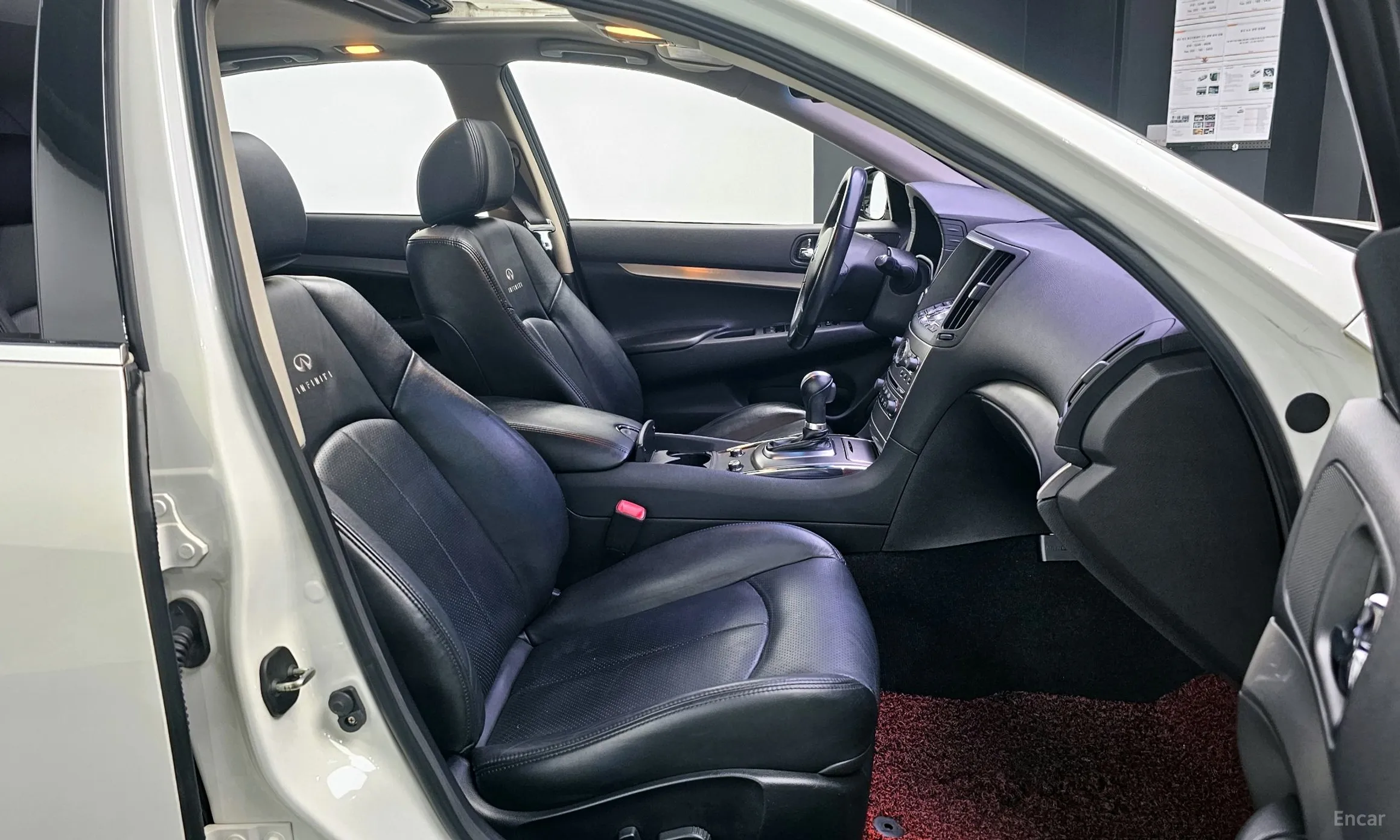 Infiniti G25 превью 11