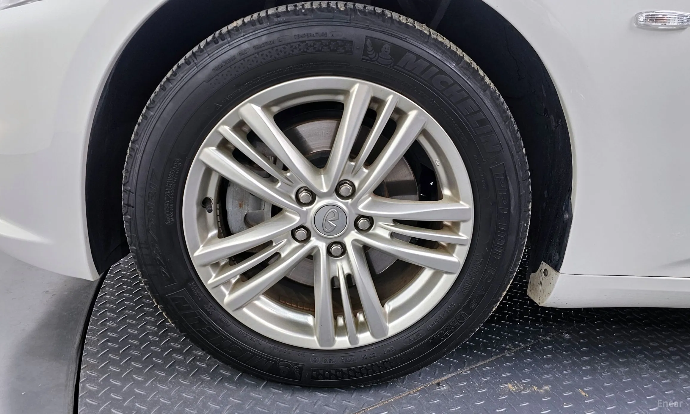 Infiniti G25 превью 5
