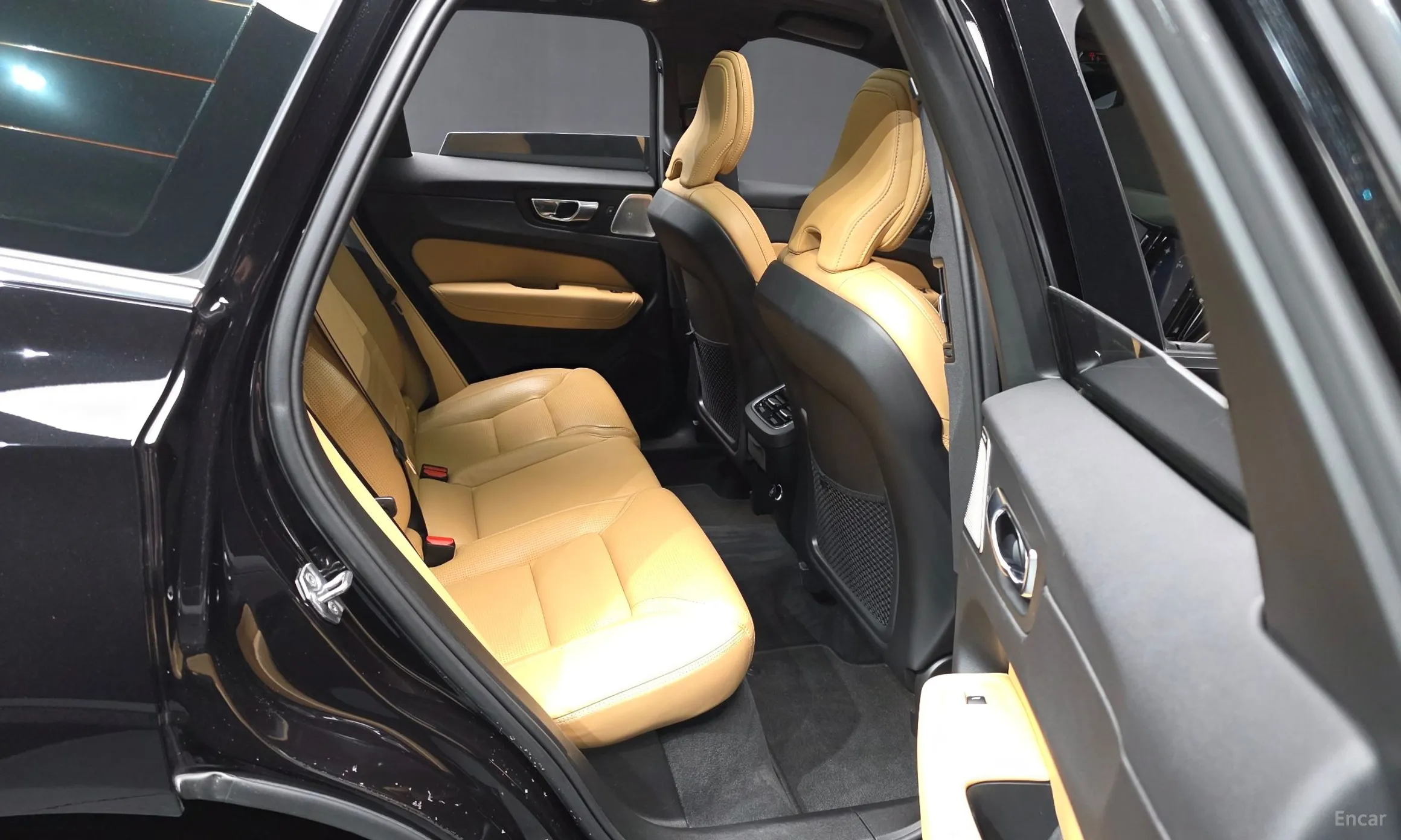 Volvo XC60 Gen 2 превью 12
