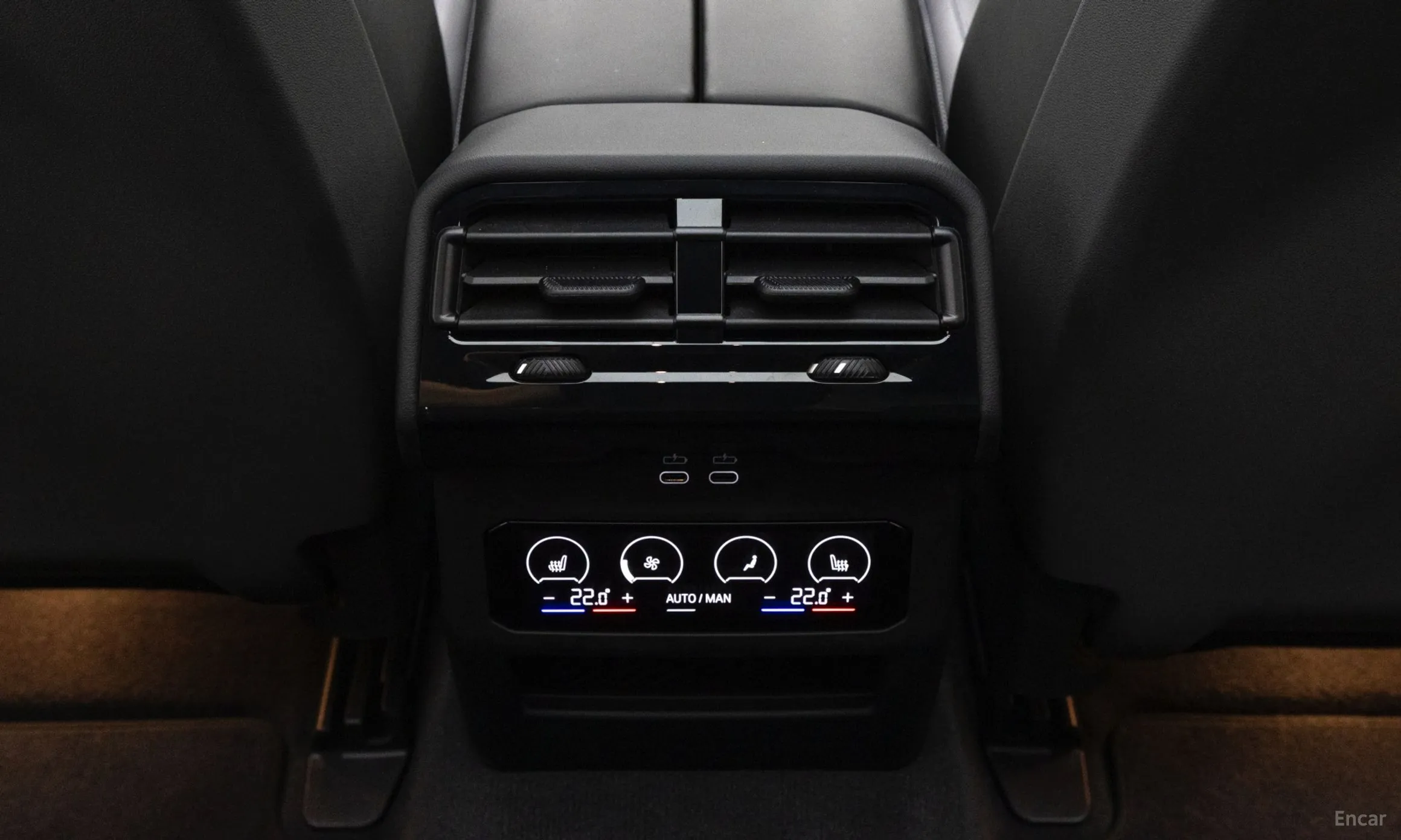BMW 5 Series (G60) превью 19