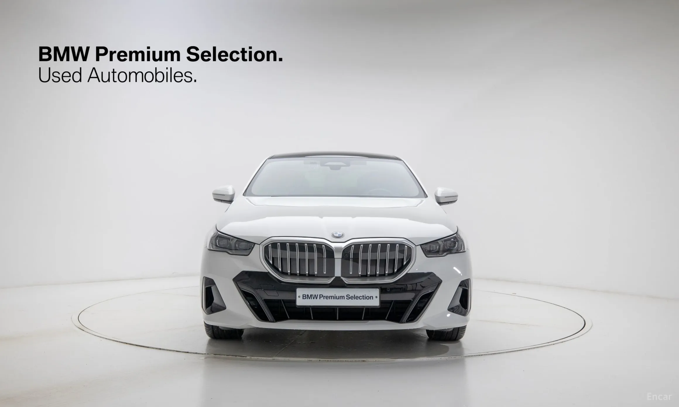 BMW 5 Series (G60) превью 3