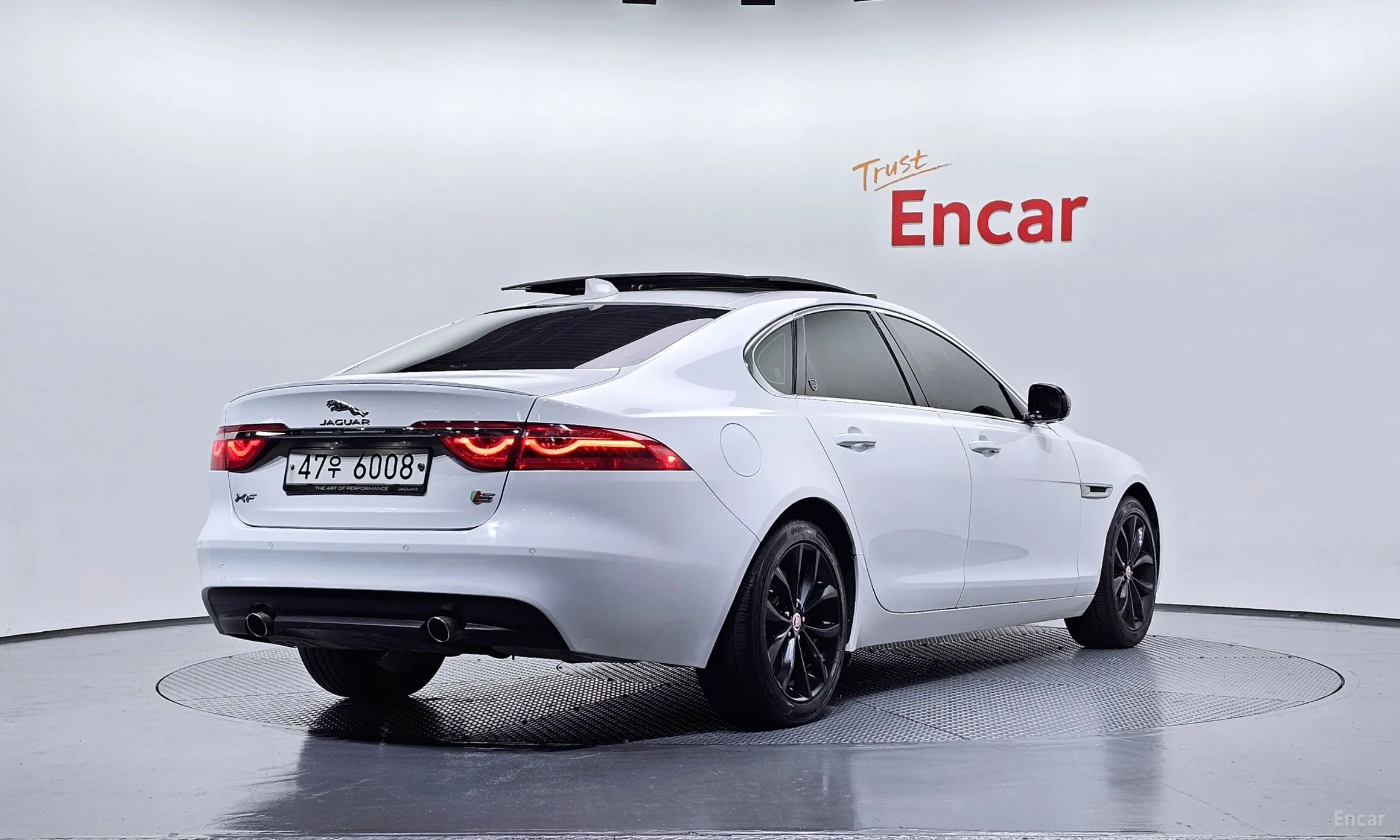 Jaguar XF (x260) превью 2