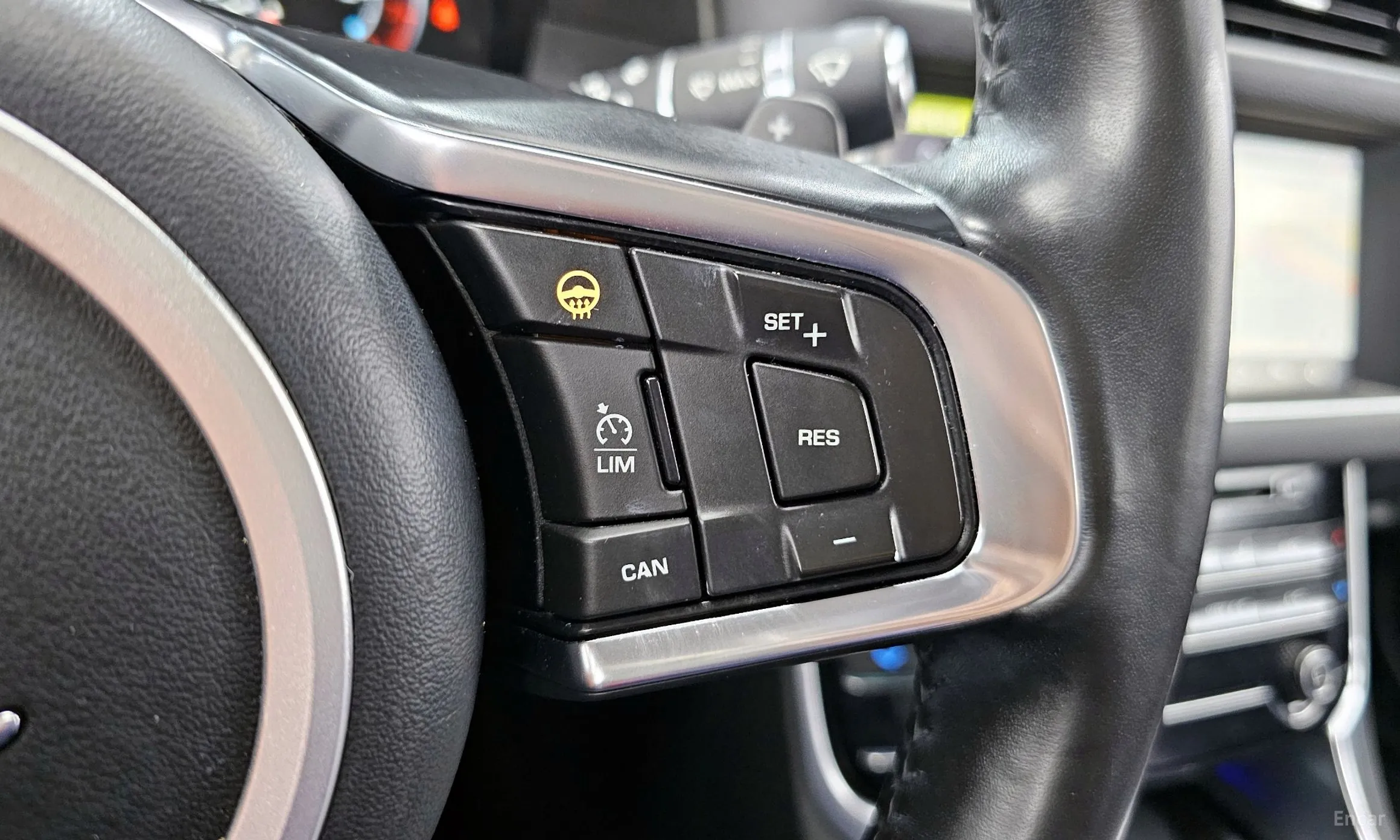 Jaguar XF (x260) превью 16